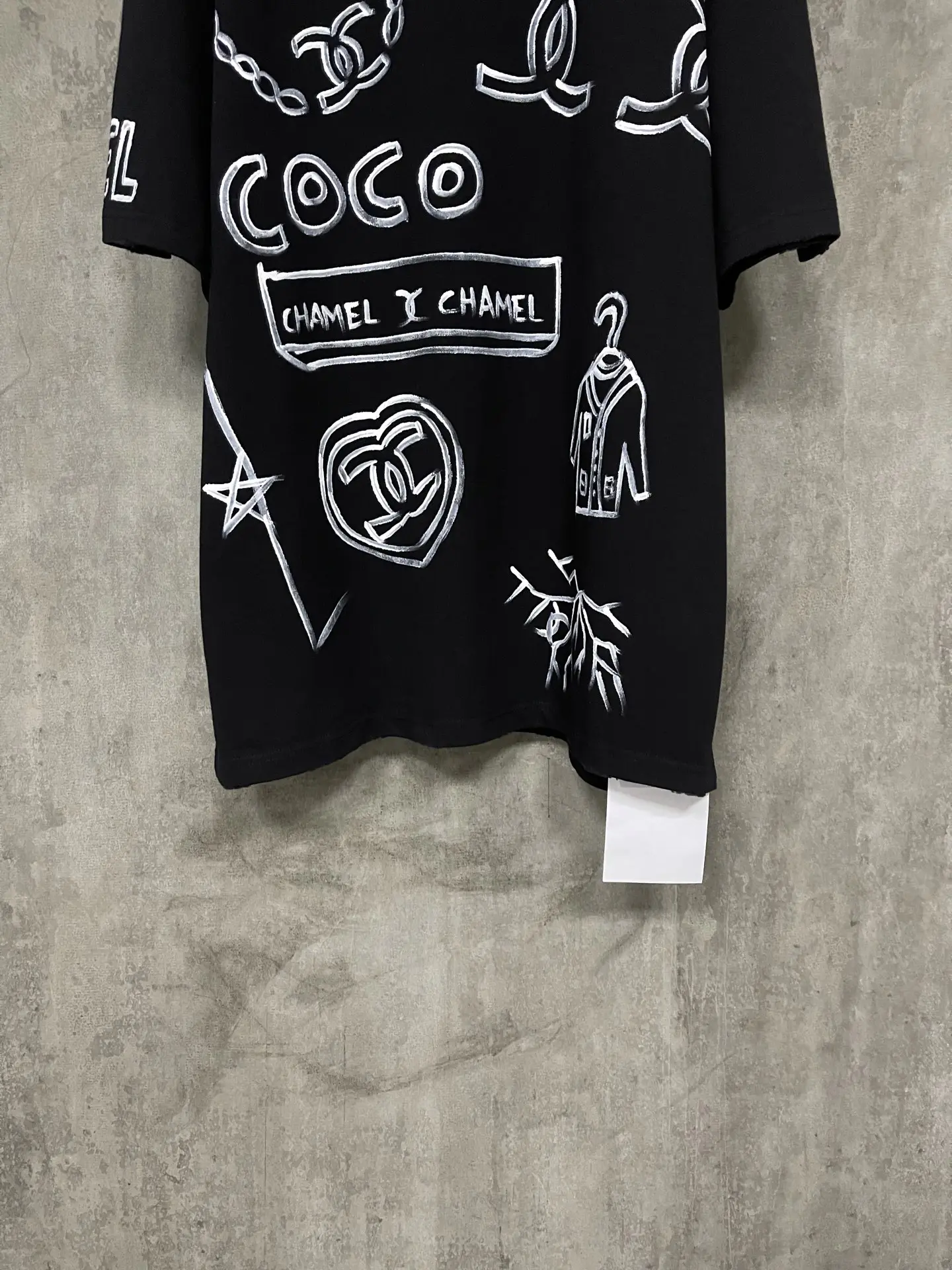 Hand-Painted Graffiti Heavyweight Cotton T-Shirt D17012346 — view 4