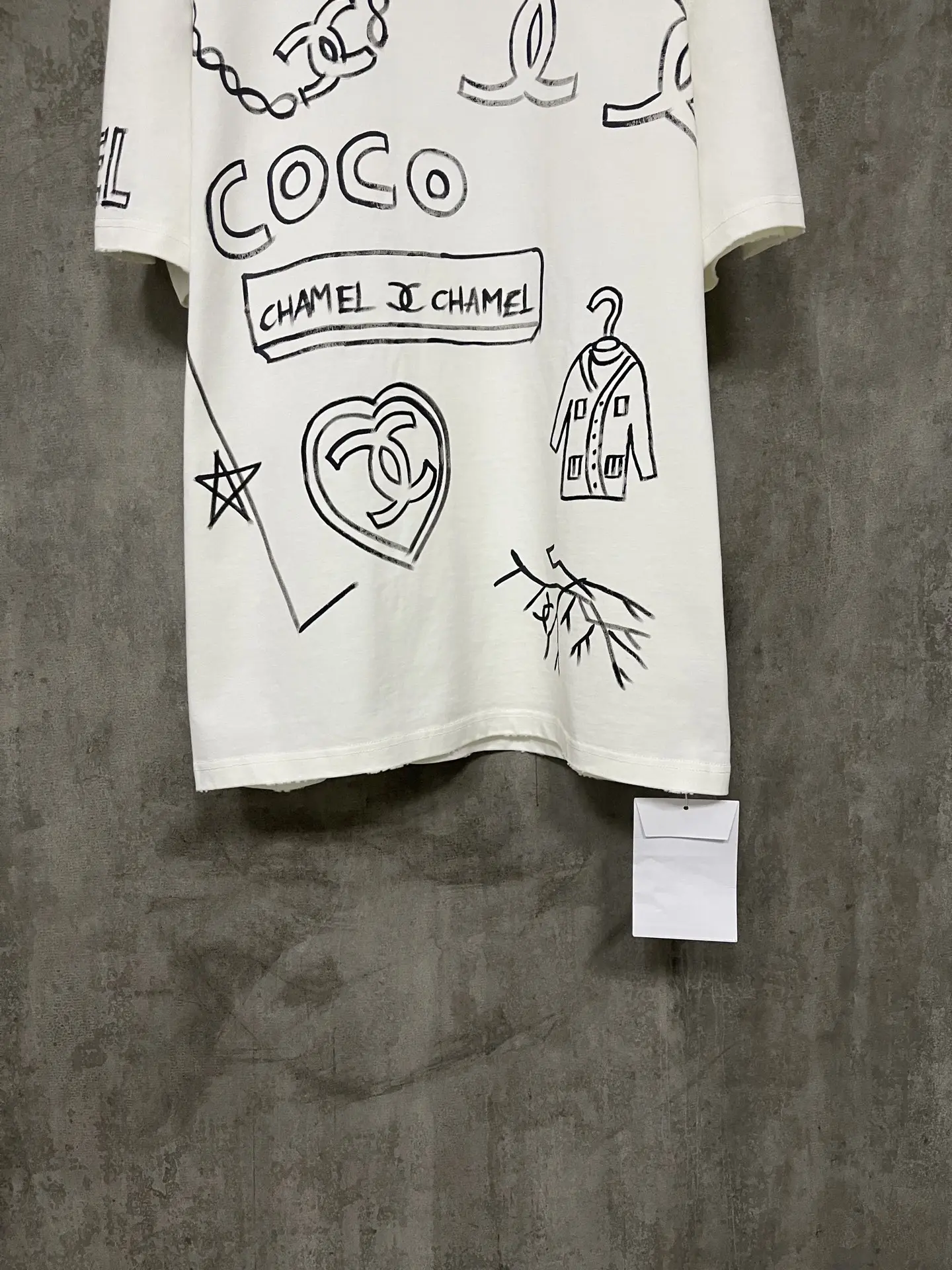 Hand-Painted Graffiti Heavyweight Cotton T-Shirt D17012347 — view 4
