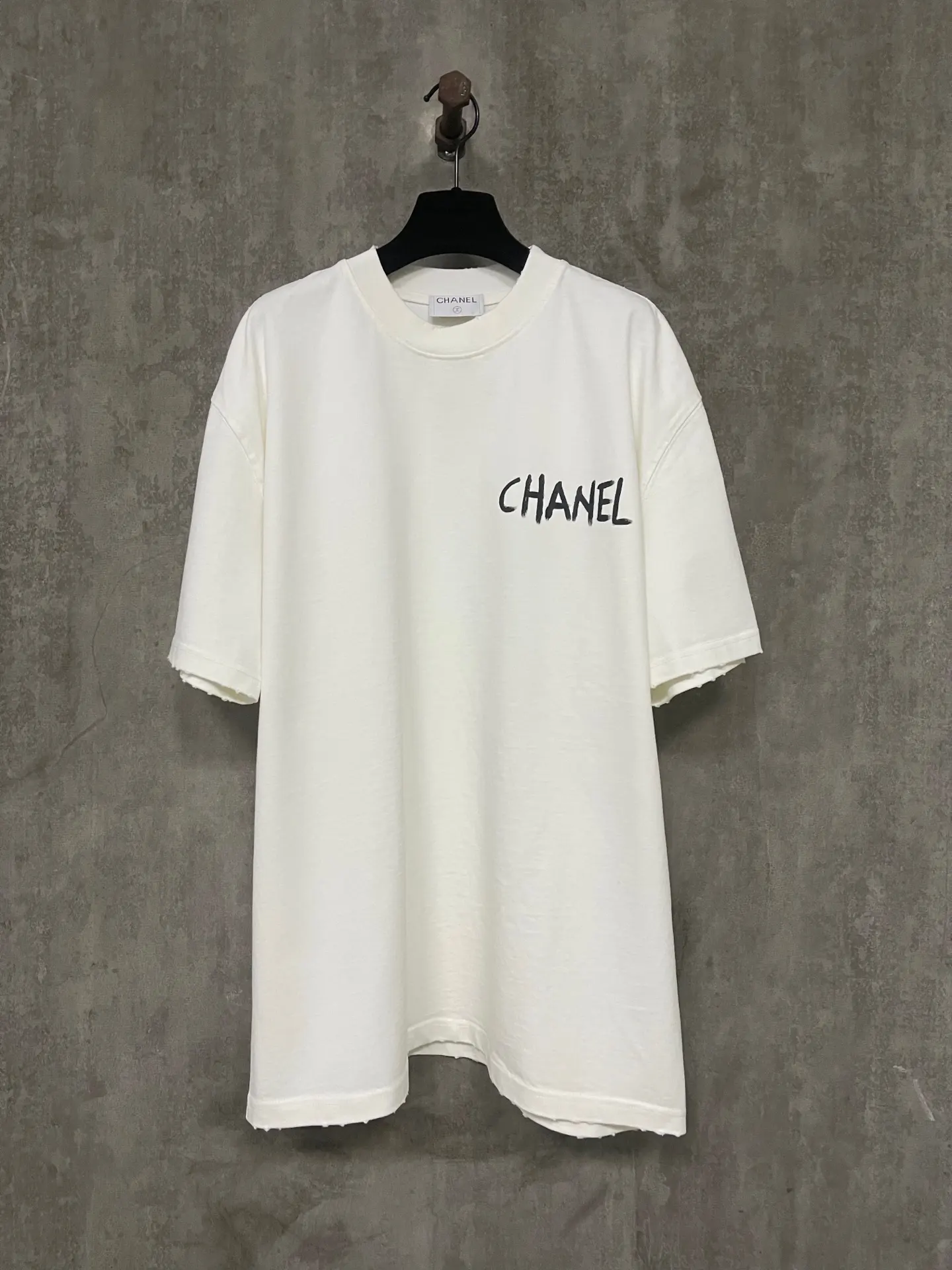 Hand-Painted Logo Heavyweight Cotton T-Shirt D17012348