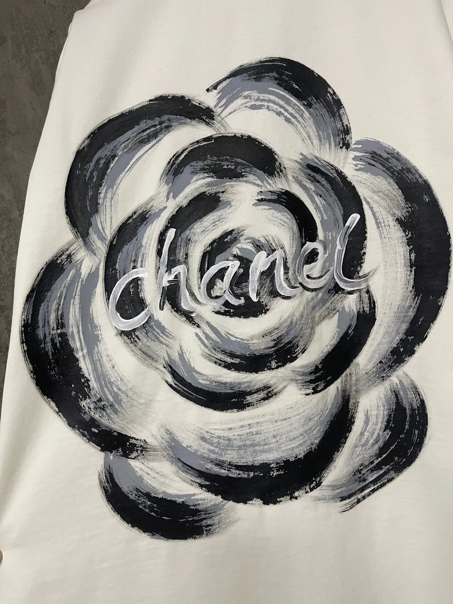 Hand-Painted Logo Heavyweight Cotton T-Shirt D17012348 — view 9