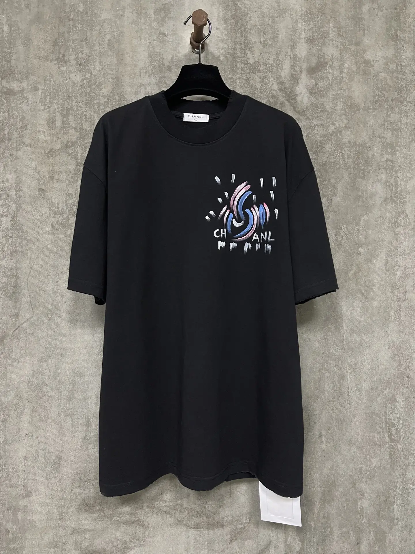 Hand-Painted Graffiti Logo Cotton T-Shirt D17012345