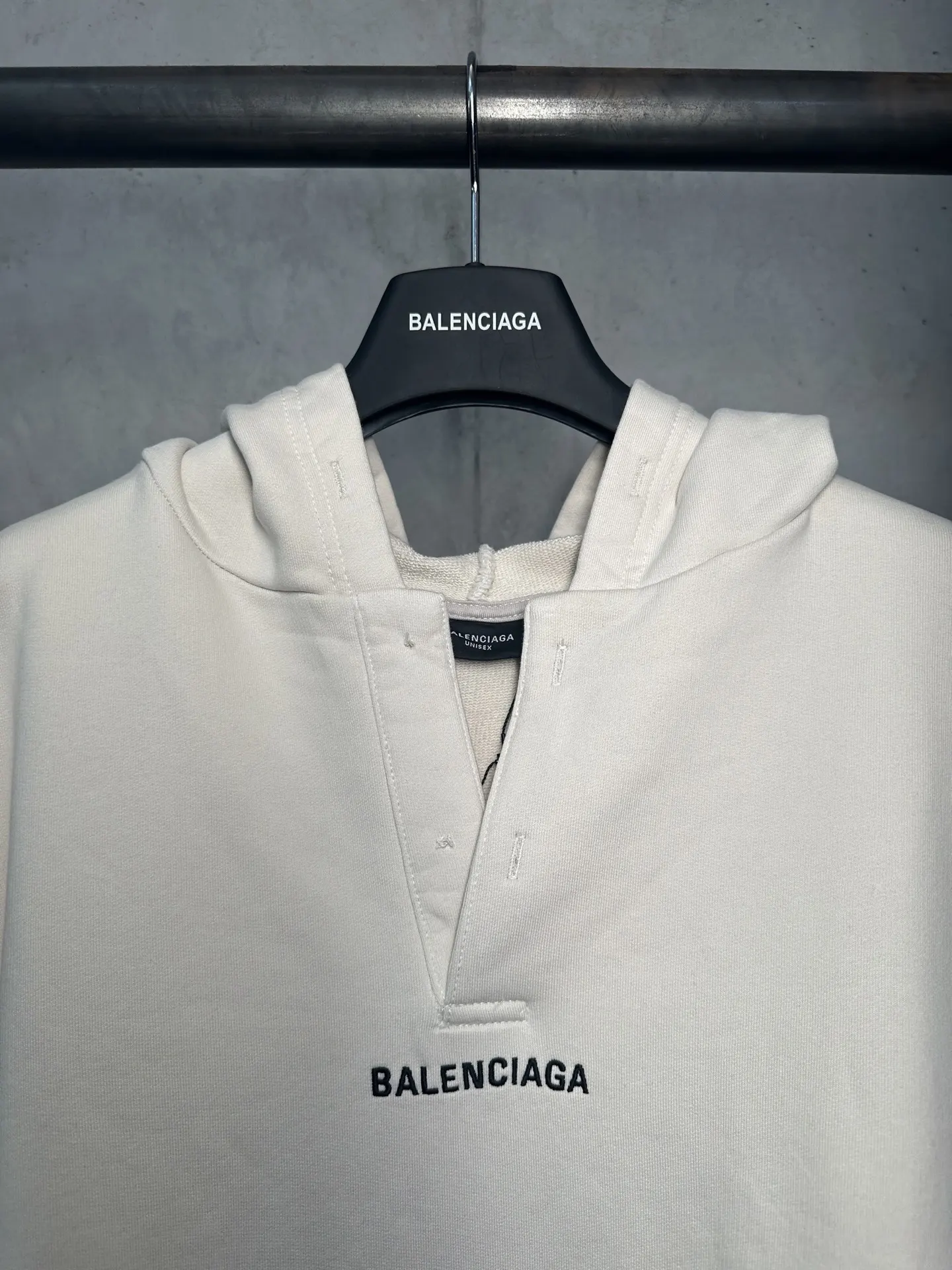 Logo Embroidered Oversized Hoodie D22012341 — view 7