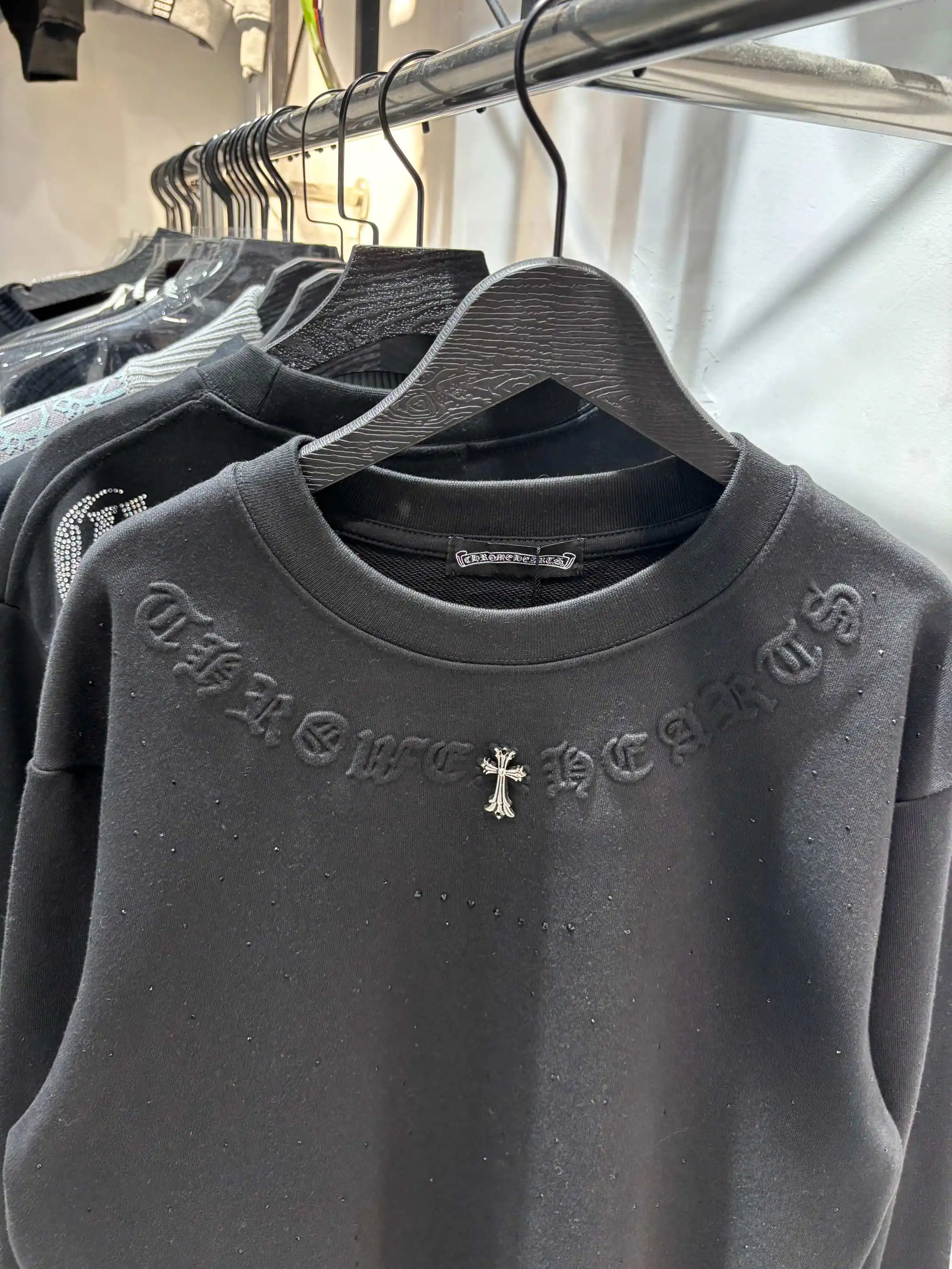Embossed Logo Rhinestone Crew-Neck Sweatshirt D14513851 — view 3