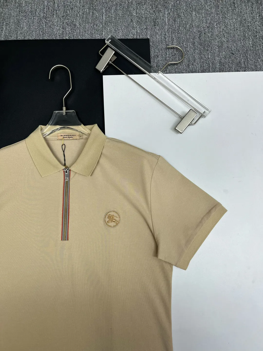 Zip-Neck Piqué Polo Shirt D11018865 — view 3