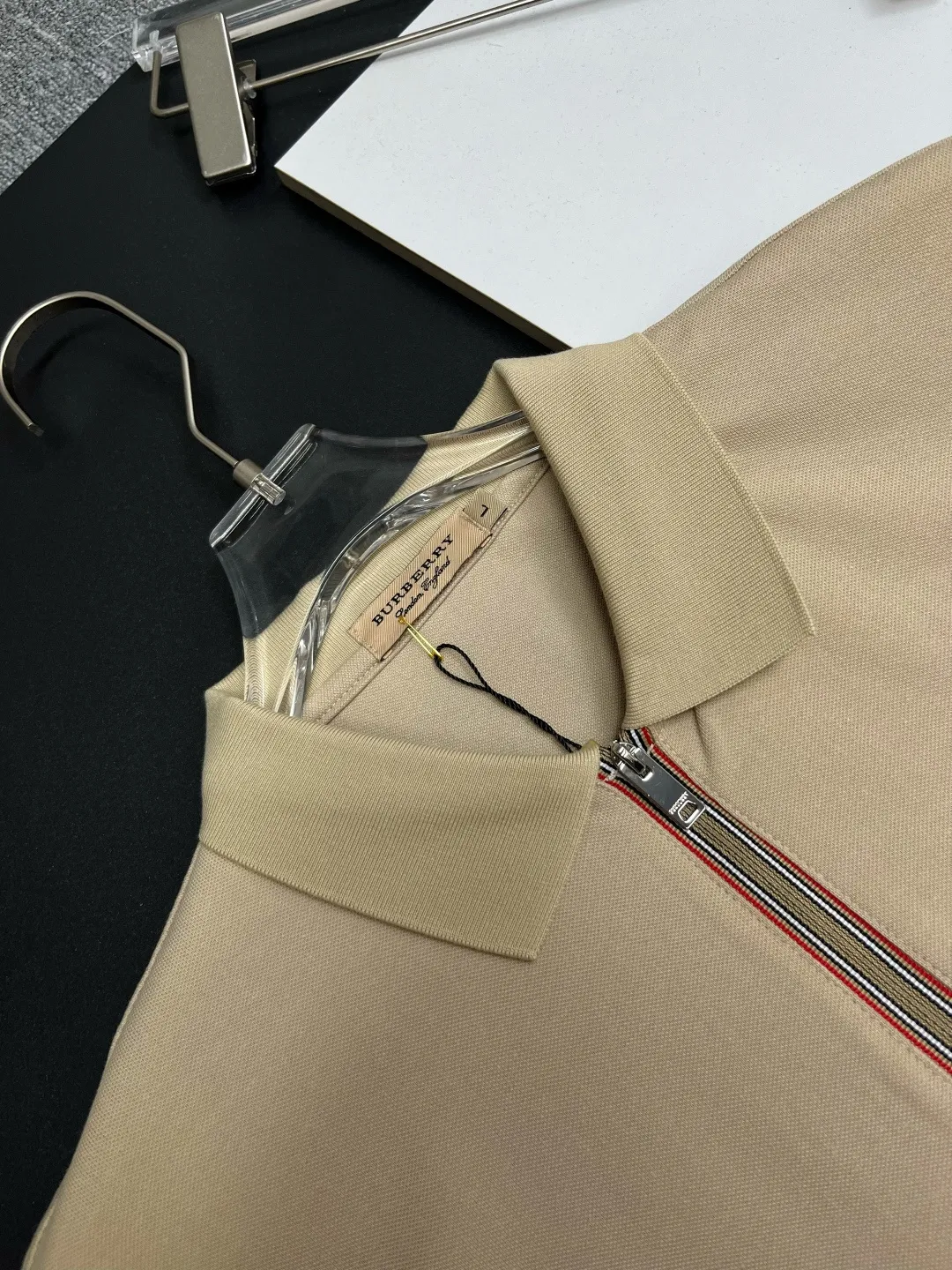 Zip-Neck Piqué Polo Shirt D11018865 — view 4