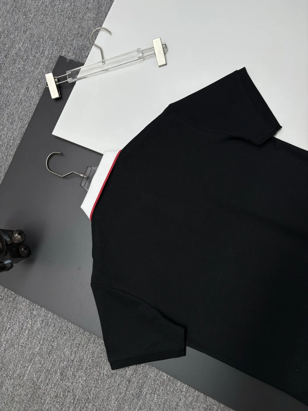 Contrast Collar Embroidered Polo Shirt D11018895 — view 8