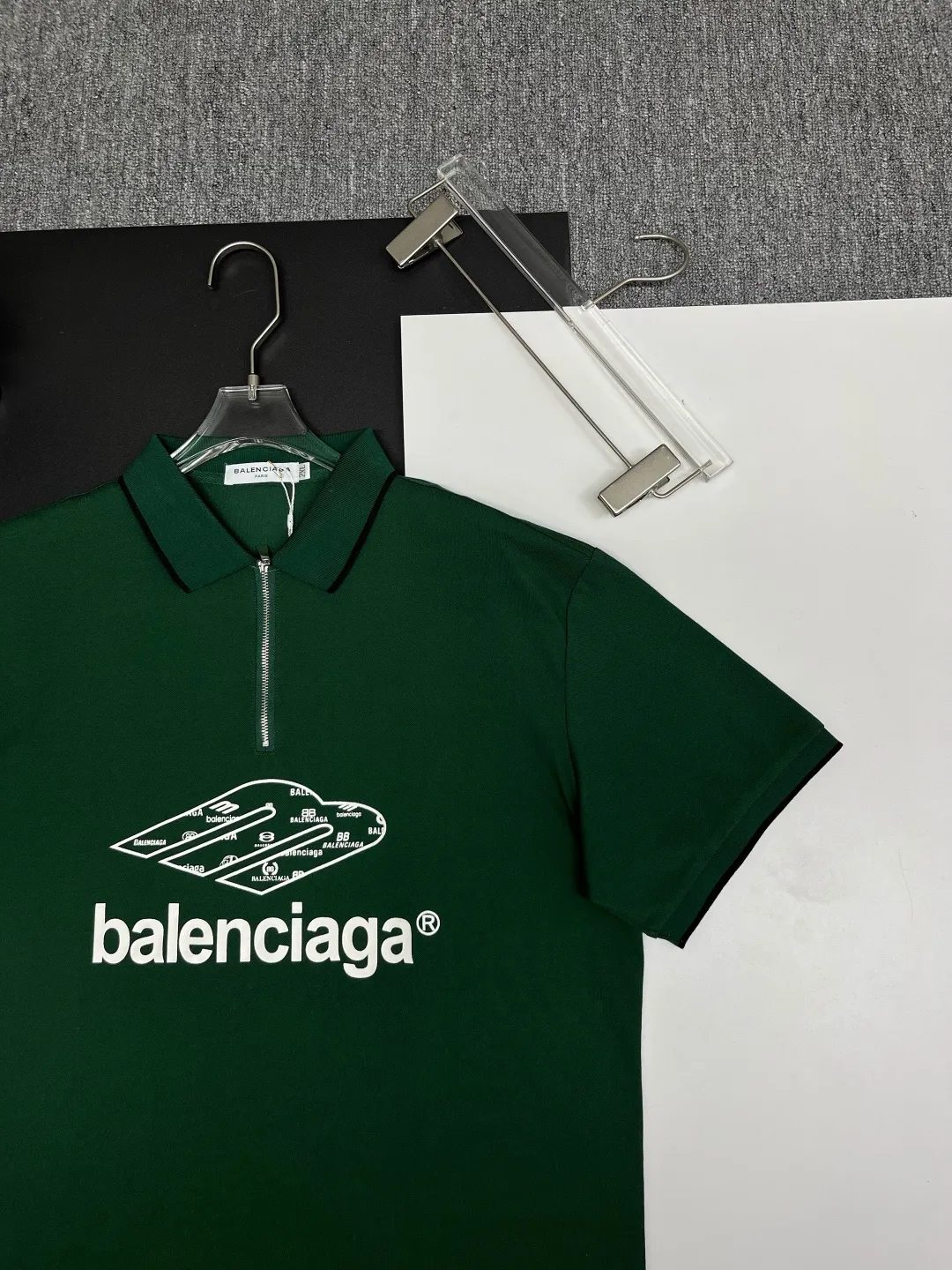 Logo Graphic Quarter-Zip Polo Shirt D11018836 — view 3
