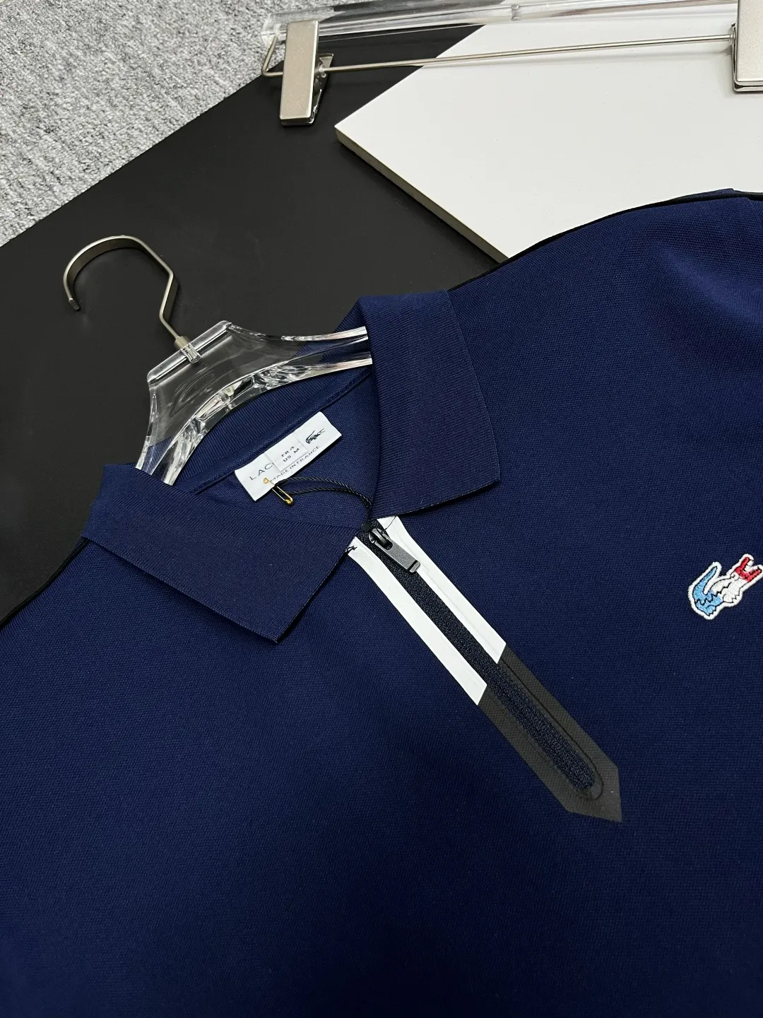 Zip-Neck Piqué Polo Shirt D11018945 — view 4