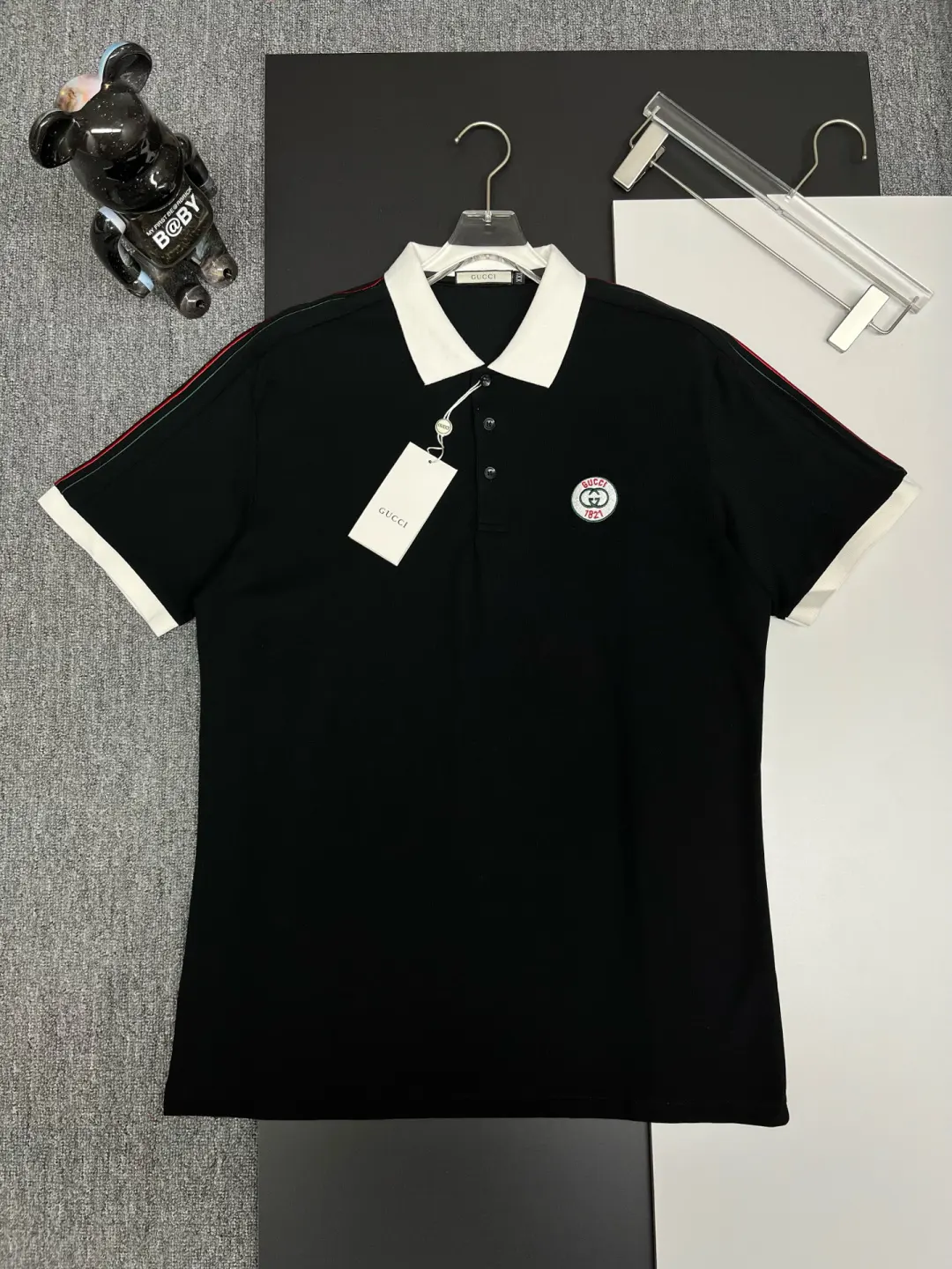 Contrast Collar Logo Patch Polo Shirt D11018882