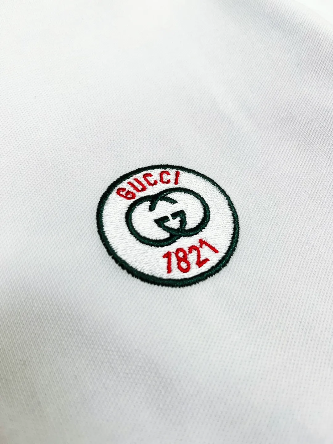 Contrast Collar Logo Patch Polo Shirt D11018884 — view 4