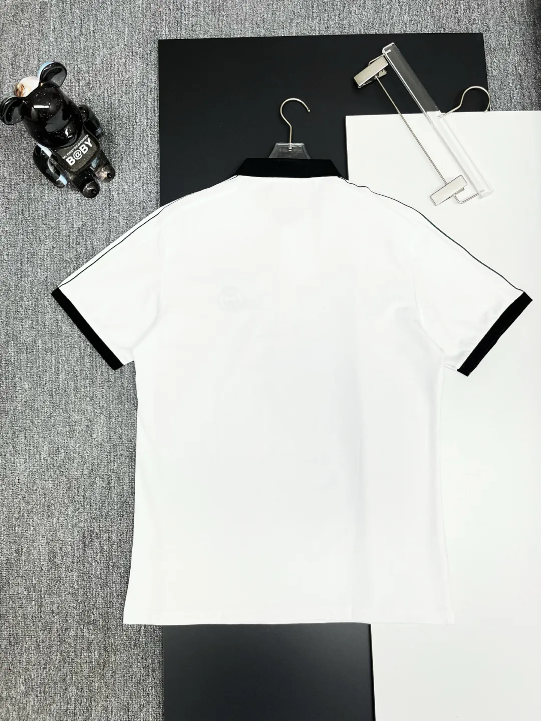 Contrast Collar Logo Patch Polo Shirt D11018884 — view 7