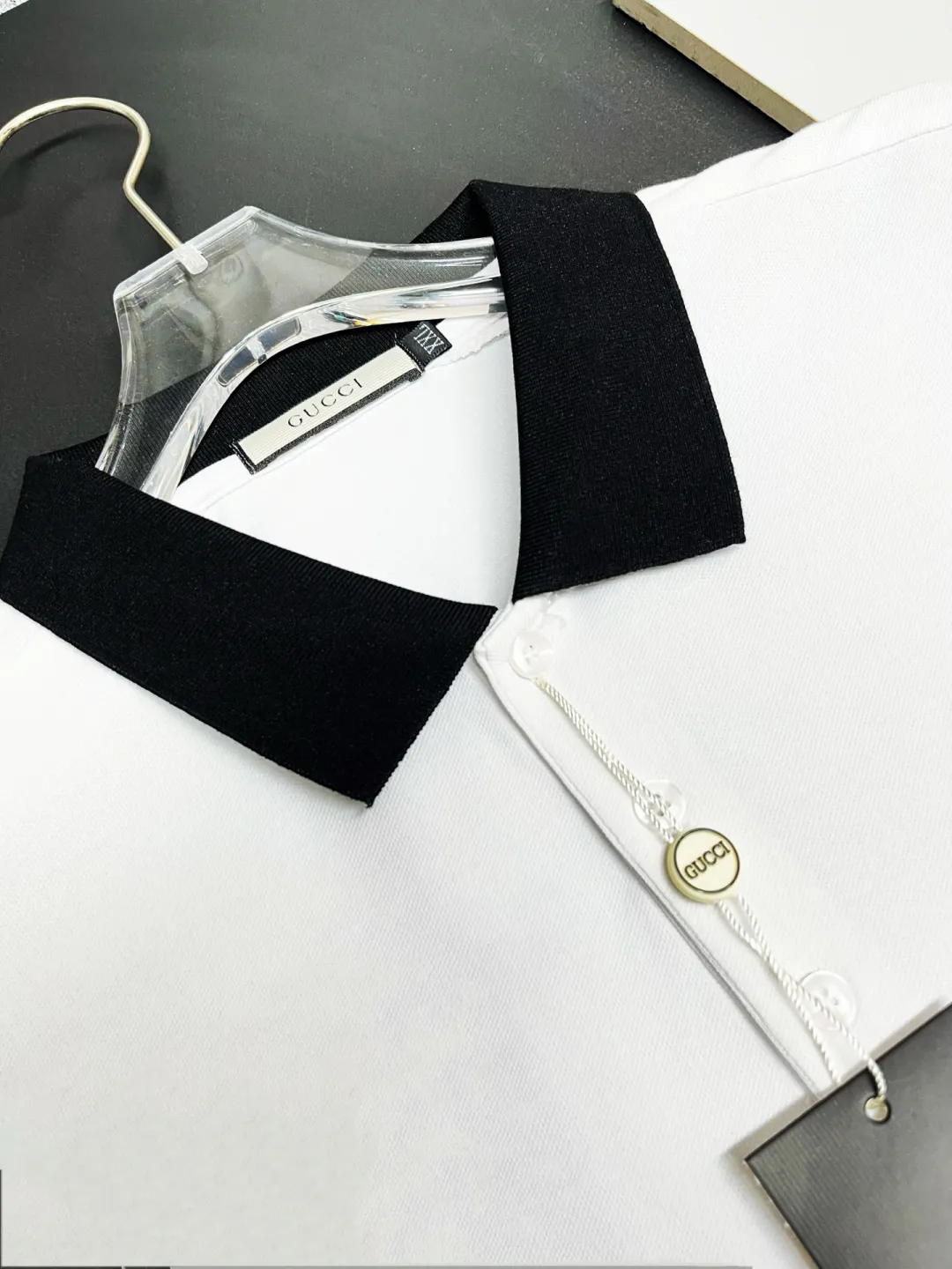 Contrast Collar Logo Patch Polo Shirt D11018884 — view 8