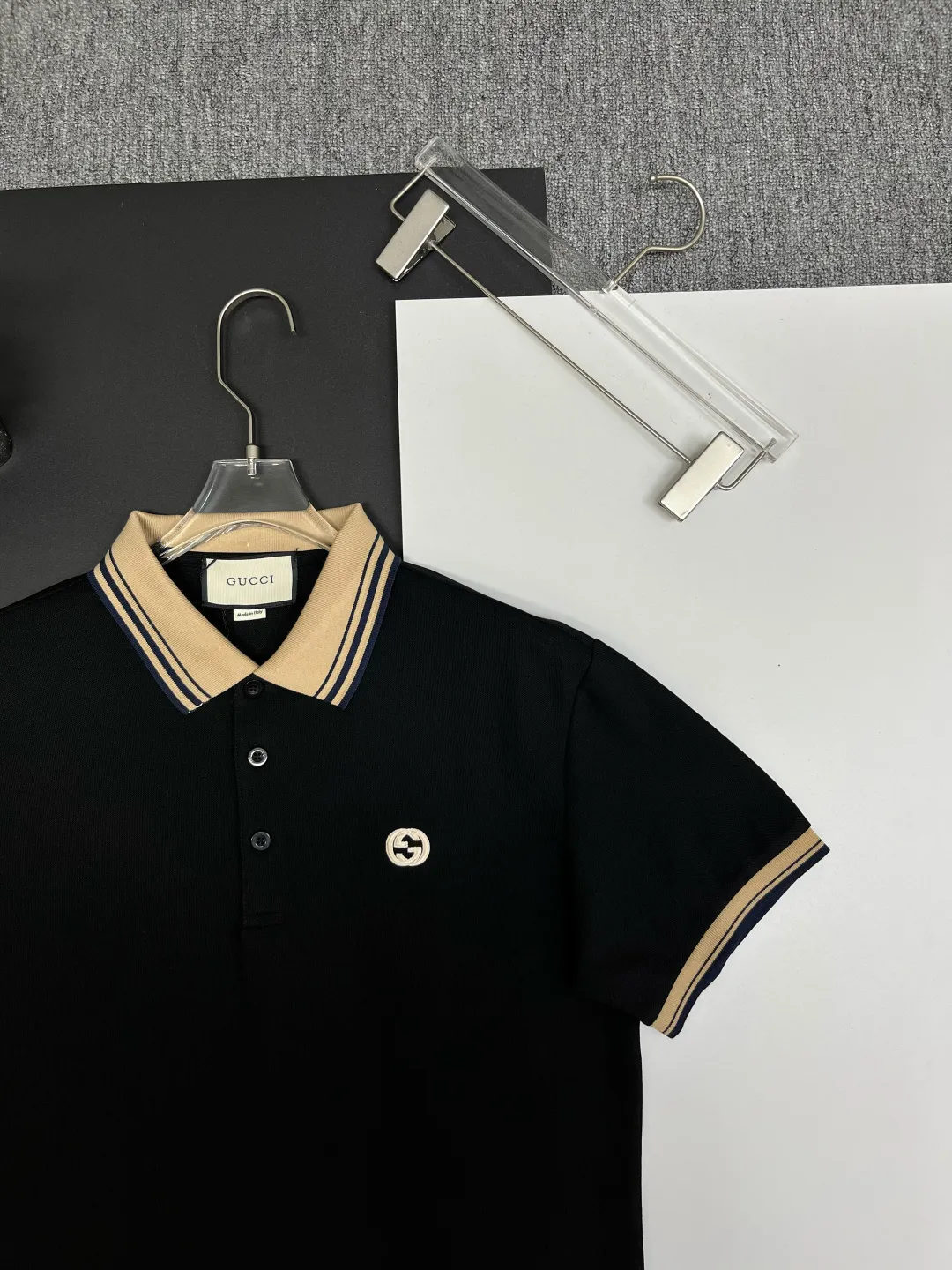 Interlocking G Contrast-Collar Polo Shirt D11018954 — view 3