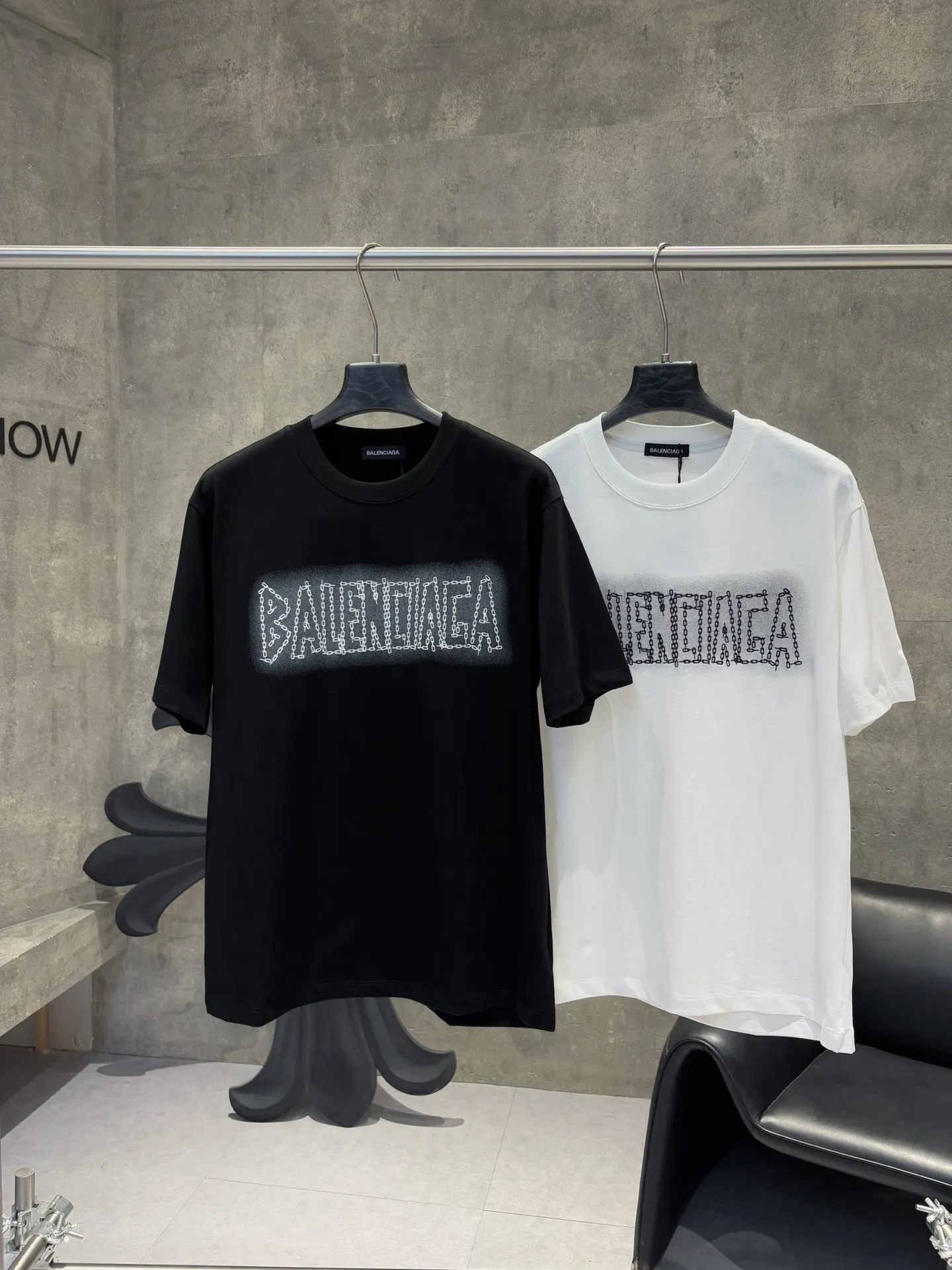 Chain Logo Graphic Cotton T-Shirt D9511632