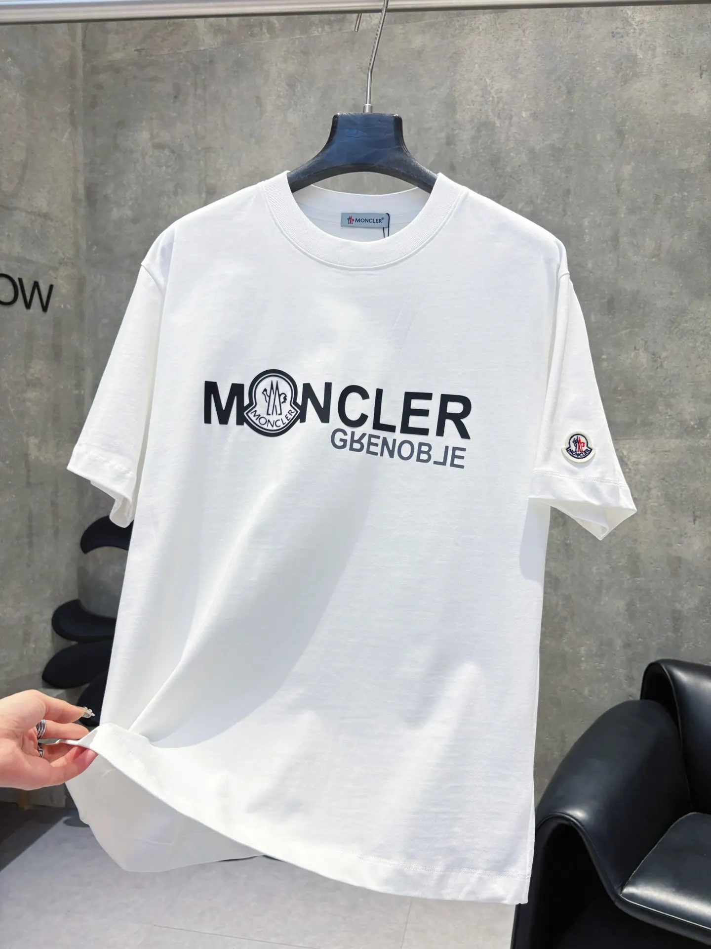 Grenoble Logo-Print Cotton T-Shirt D9511629 — view 4