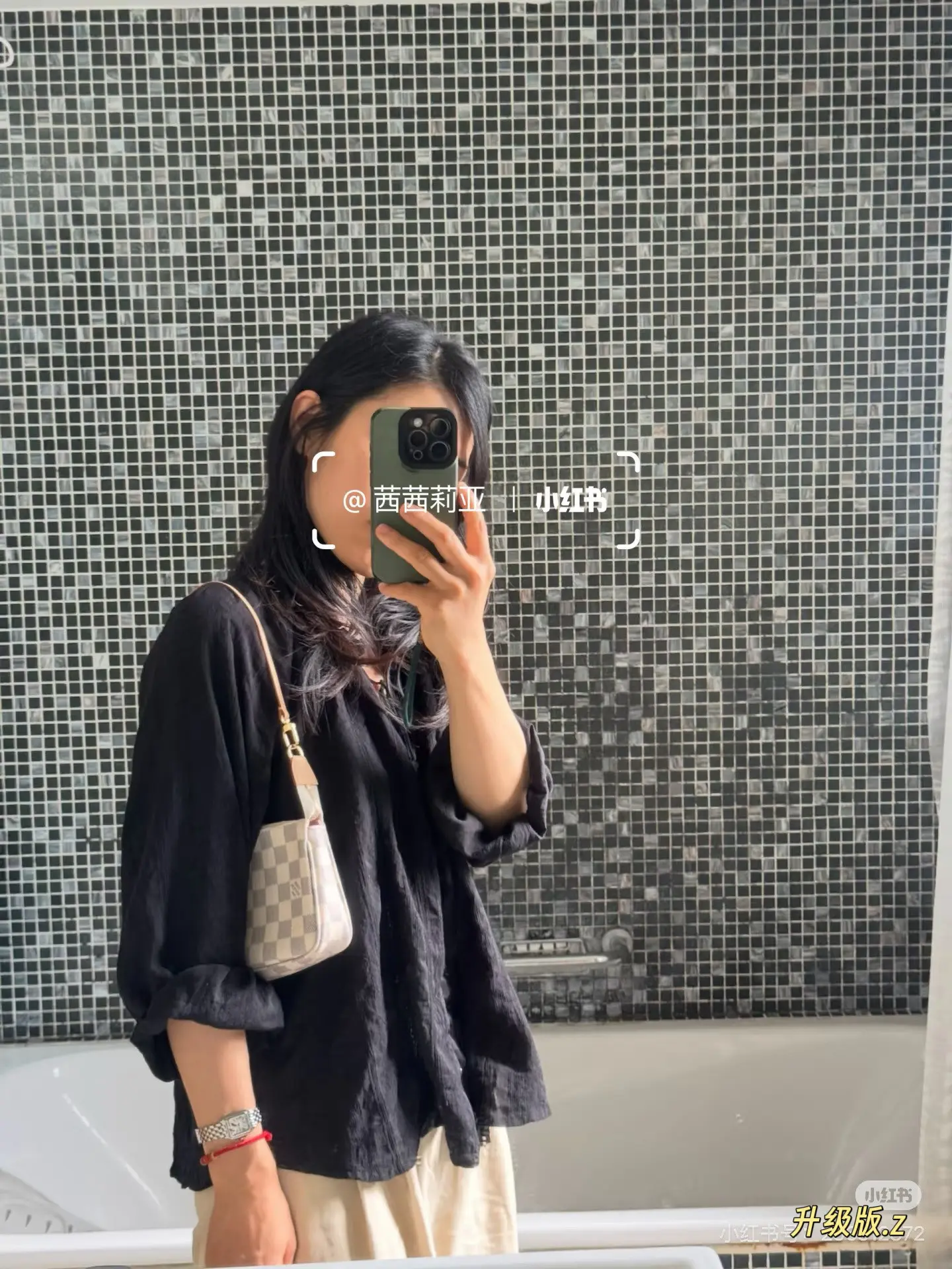 Damier Azur Pochette Accessoires Bag D31017888