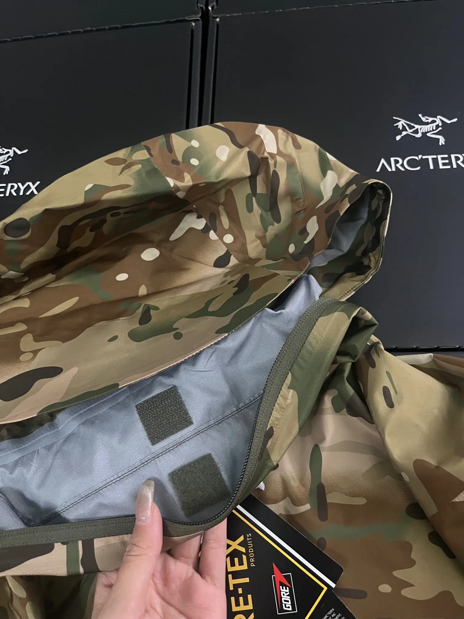 Arc'teryx LEAF Alpha GEN2 Camouflage Shell Jacket D37920742 — view 3