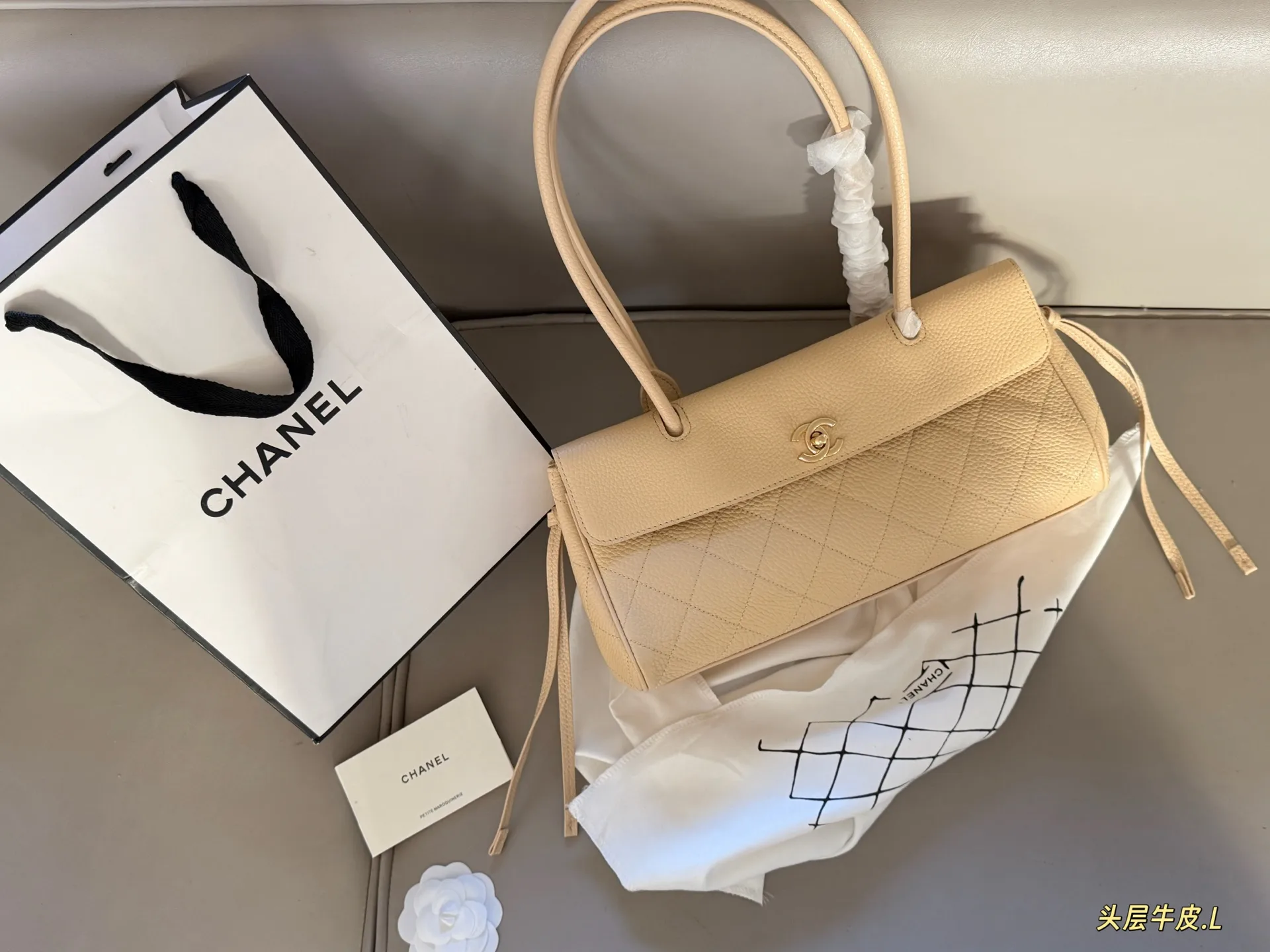 Grained Leather Baguette Shoulder Bag D41018488 — view 3