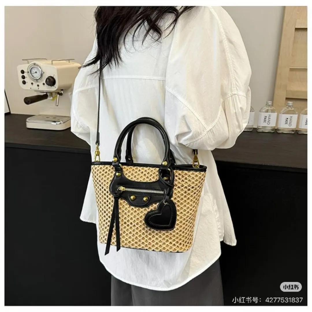 Woven Straw Top-Handle Tote Bag D30018360 — view 4