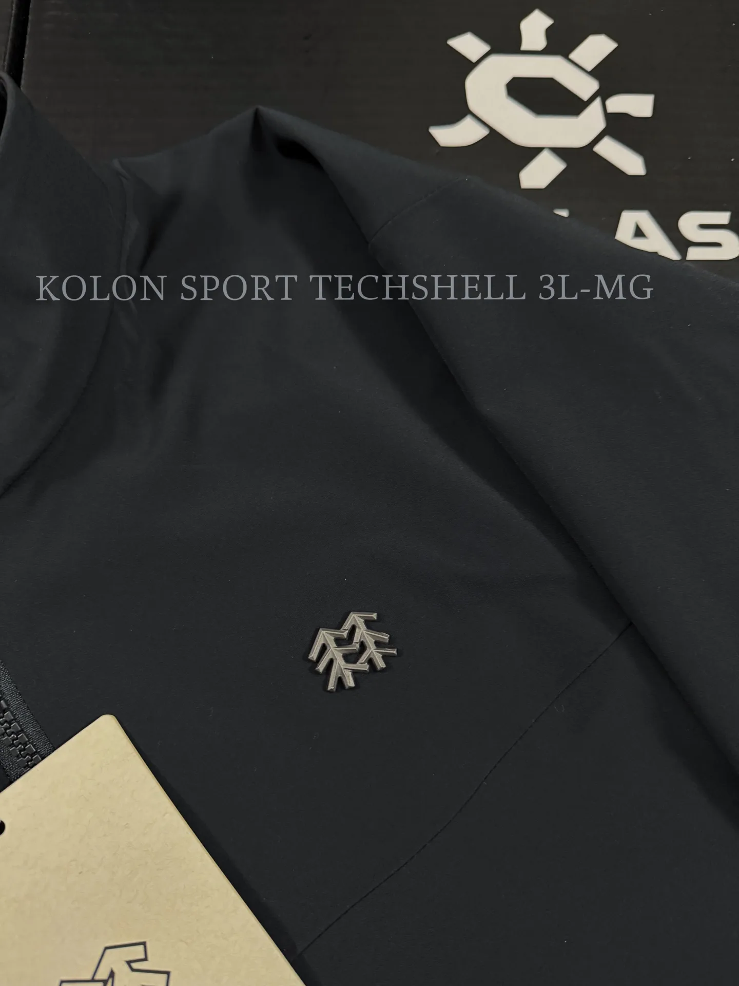 Techshell 3L Waterproof Softshell Jacket D38011489 — view 2