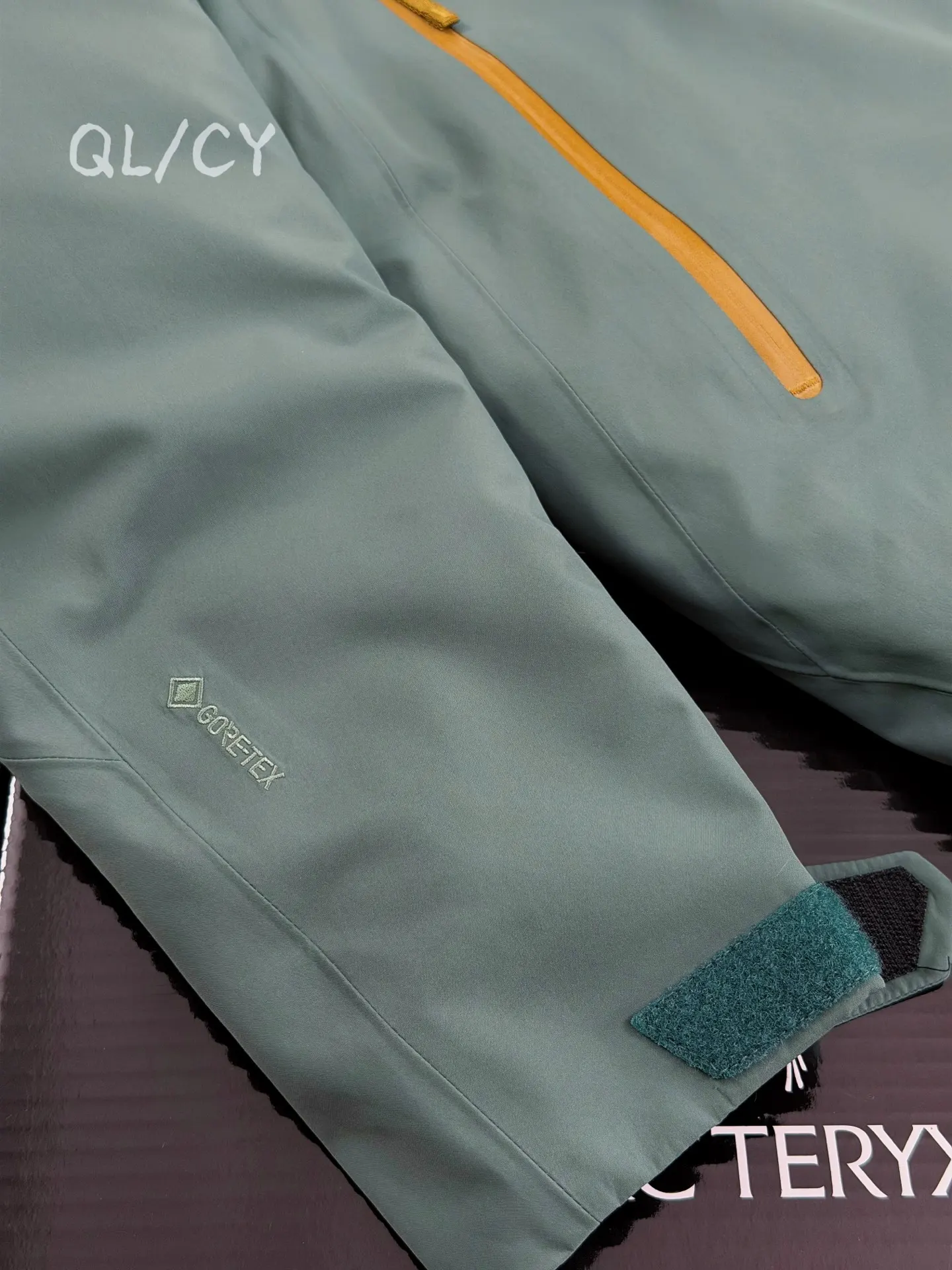 Nita Down GORE-TEX Hooded Puffer Jacket D58020962 — view 3