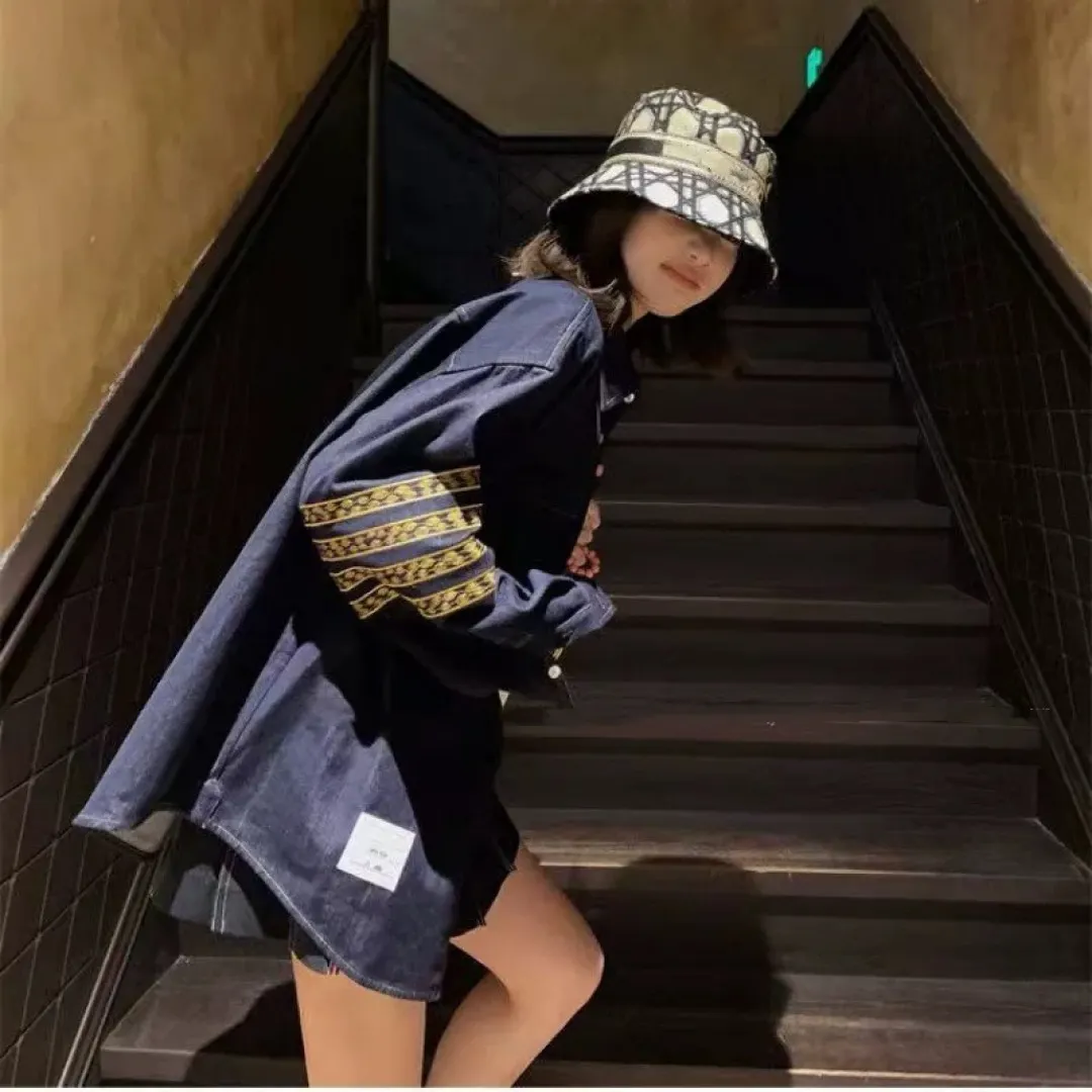 Snake Embroidery Denim Oxford Shirt D22513089 — view 6
