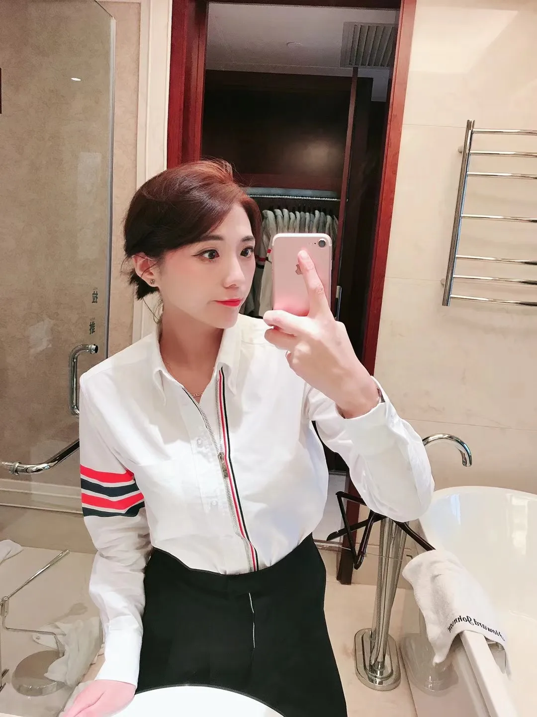4-Bar Stripe Zip-Up Oxford Shirt D22513051 — view 8
