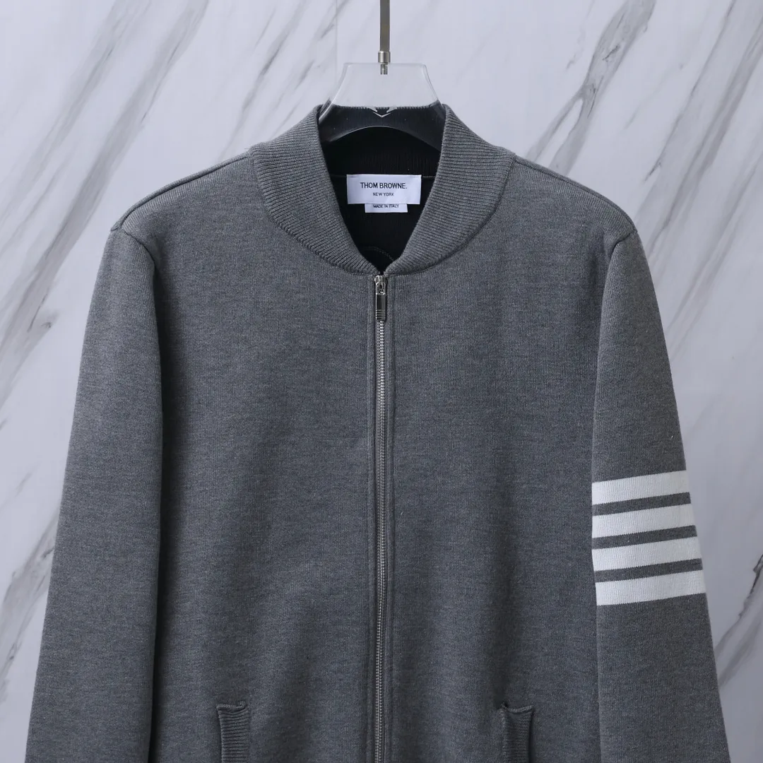 Embroidered Wool-Blend Bomber Cardigan D28513070 — view 5