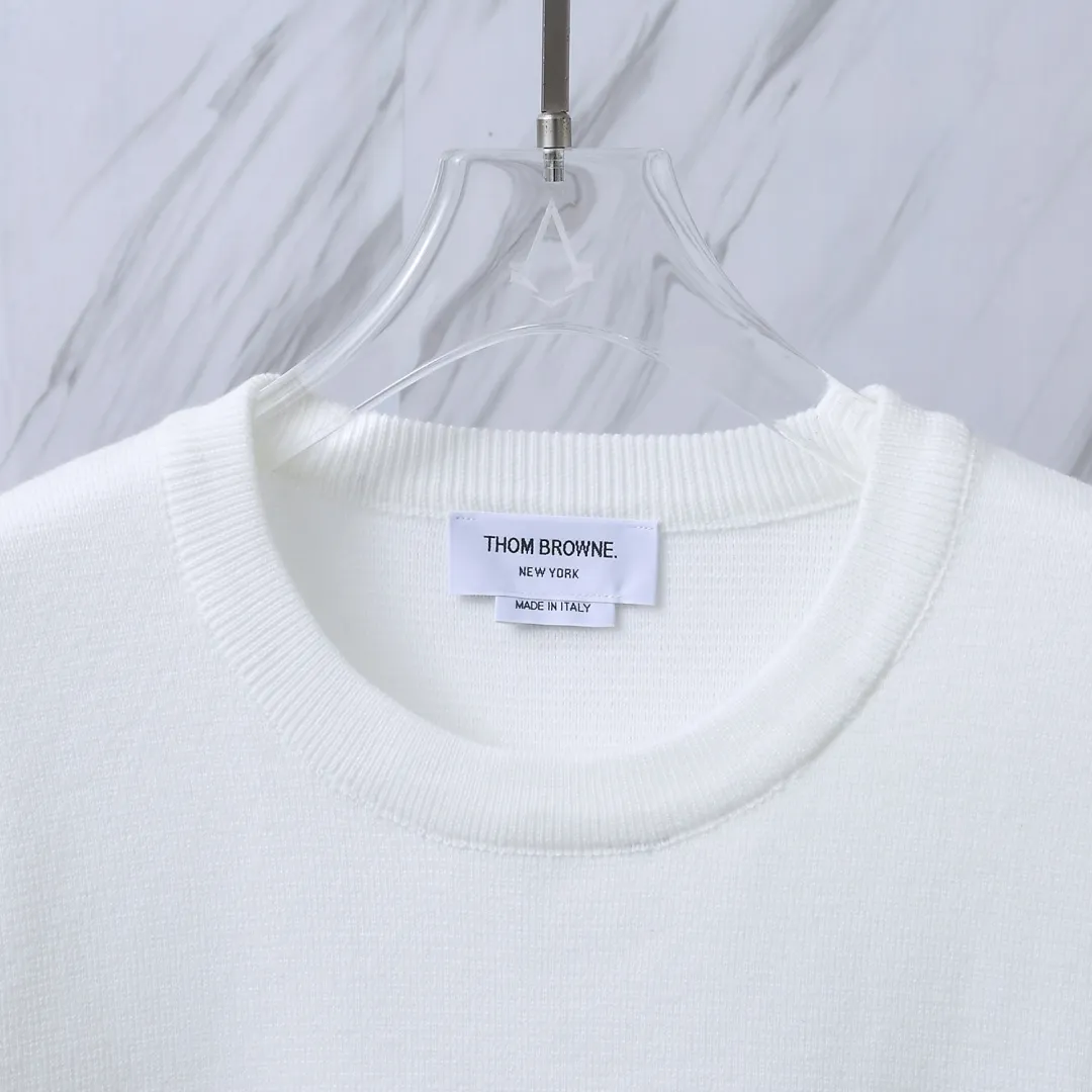Embroidered Rose 4-Bar Crew-Neck Sweater D24013103 — view 4
