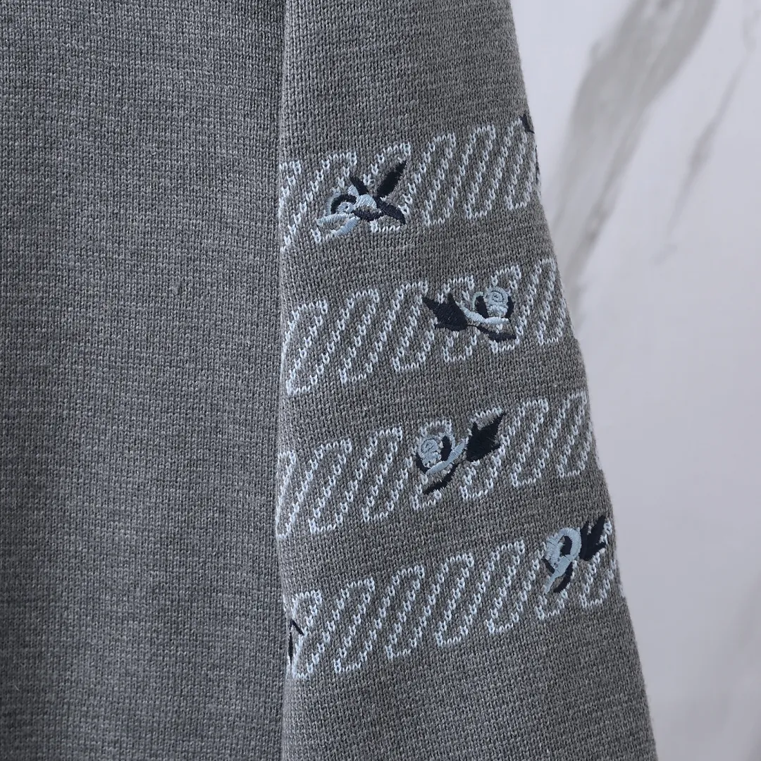 Rose Embroidered 4-Bar Stripe Crew-Neck Sweater D24013102 — view 8