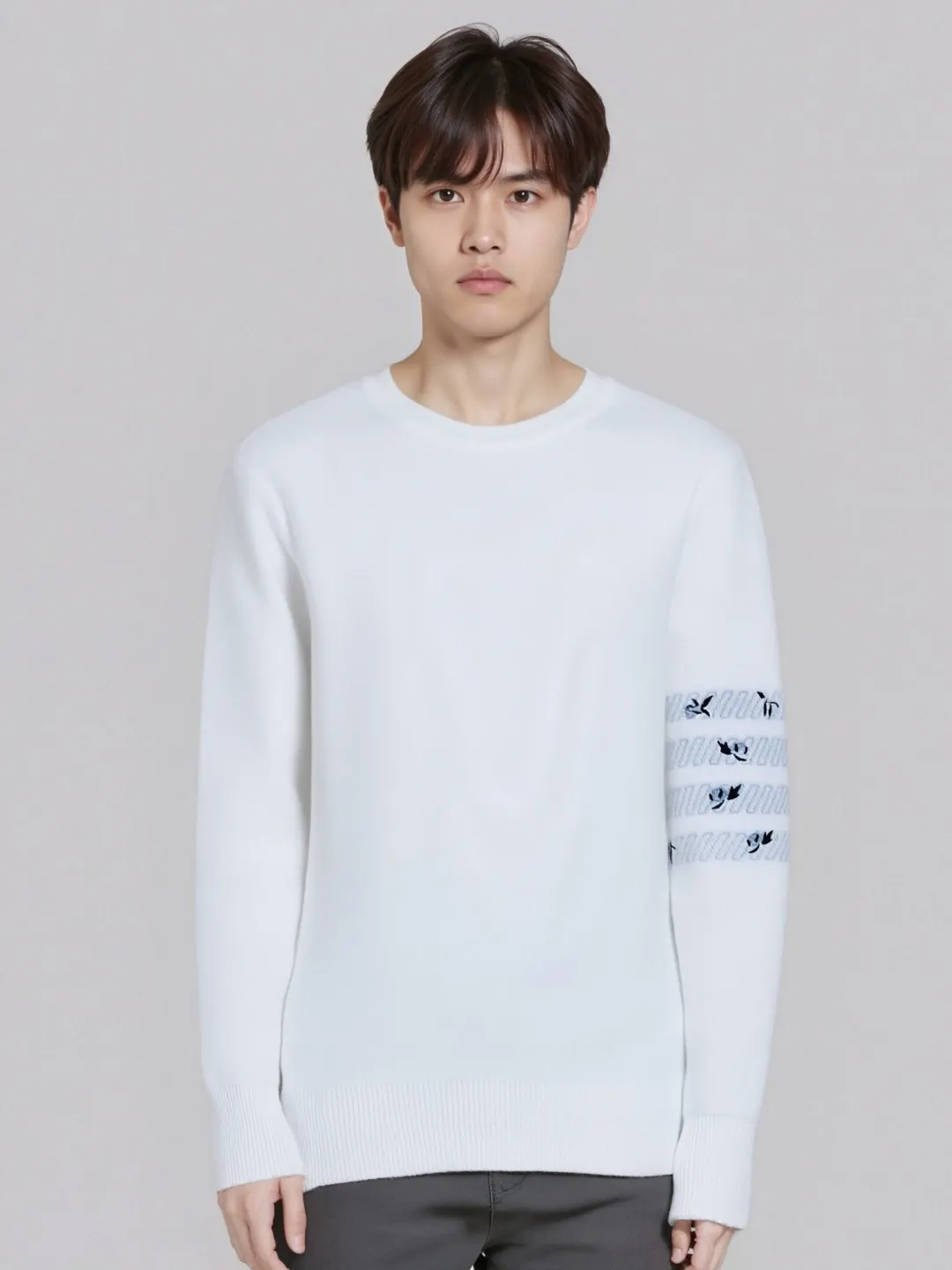 Rose Embroidery 4-Bar Stripe Crew-Neck Sweater D24013099