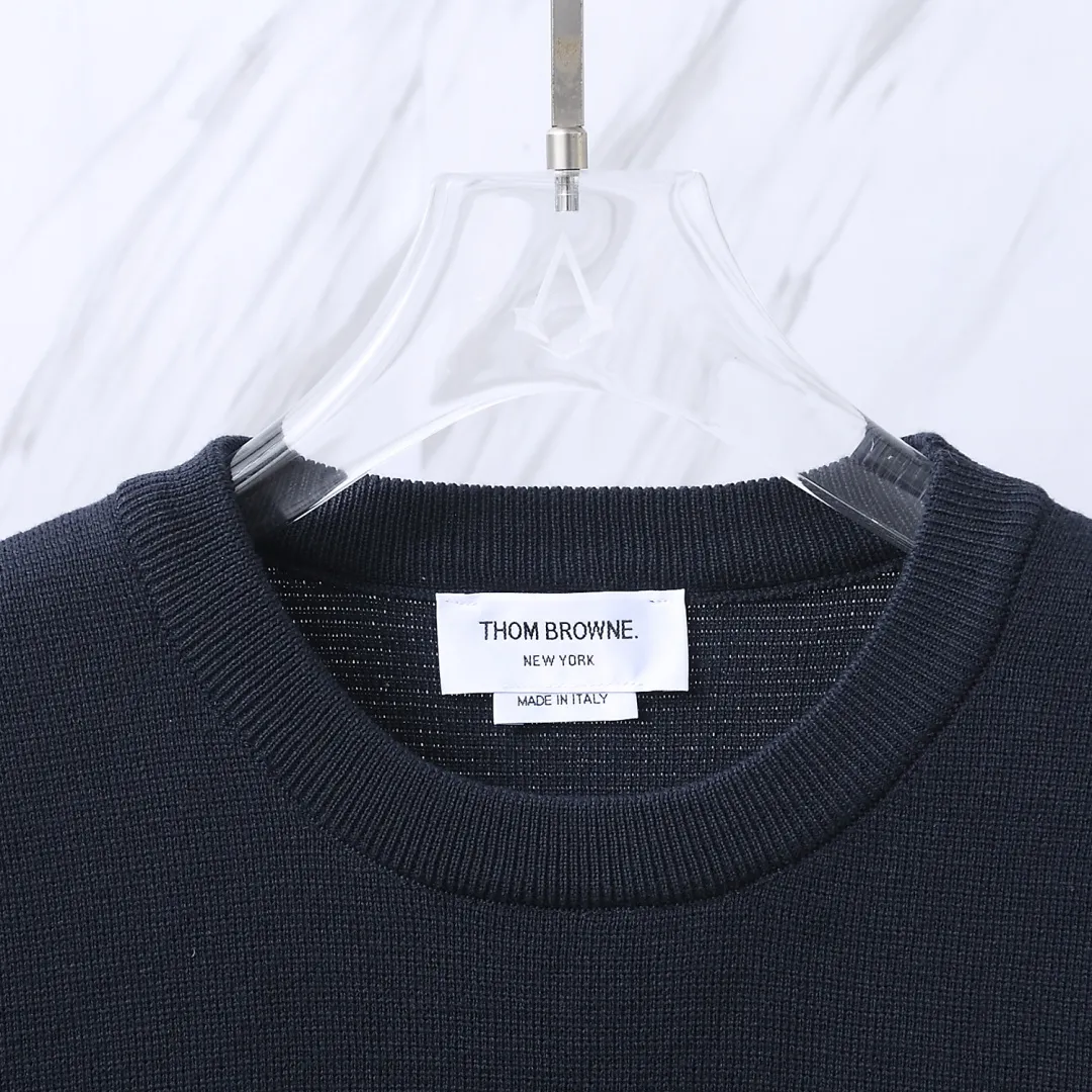 Floral Embroidery 4-Bar Crew-Neck Sweater D24013101 — view 8