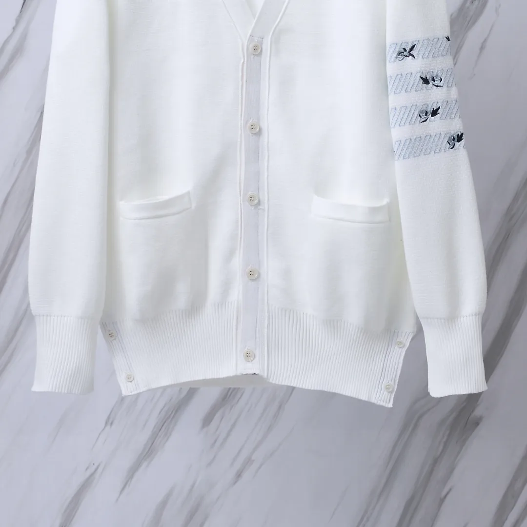 Floral Embroidery 4-Bar Stripe Knit Cardigan D25013095 — view 6