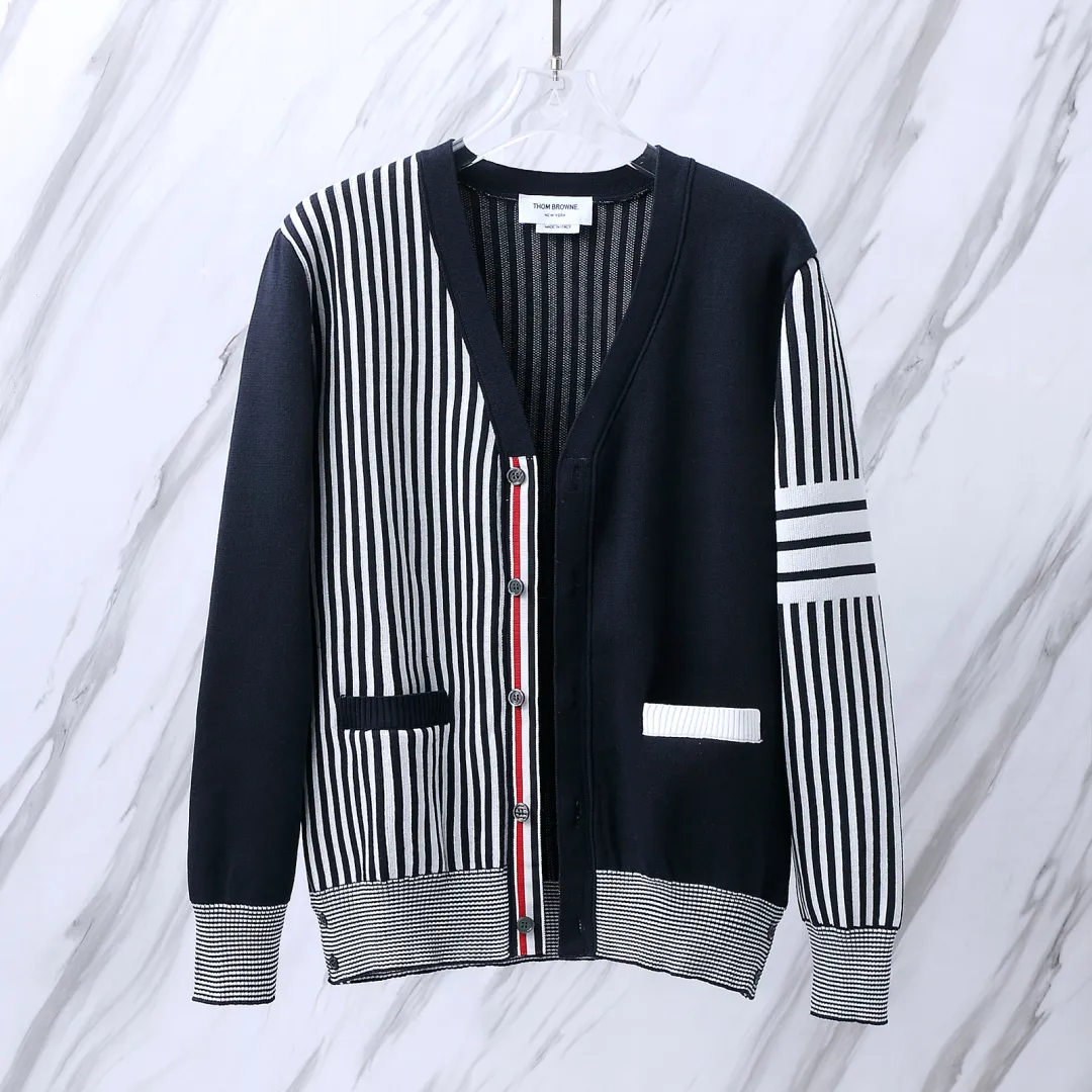 Striped Wool-Blend V-Neck Cardigan D25513080 — view 3
