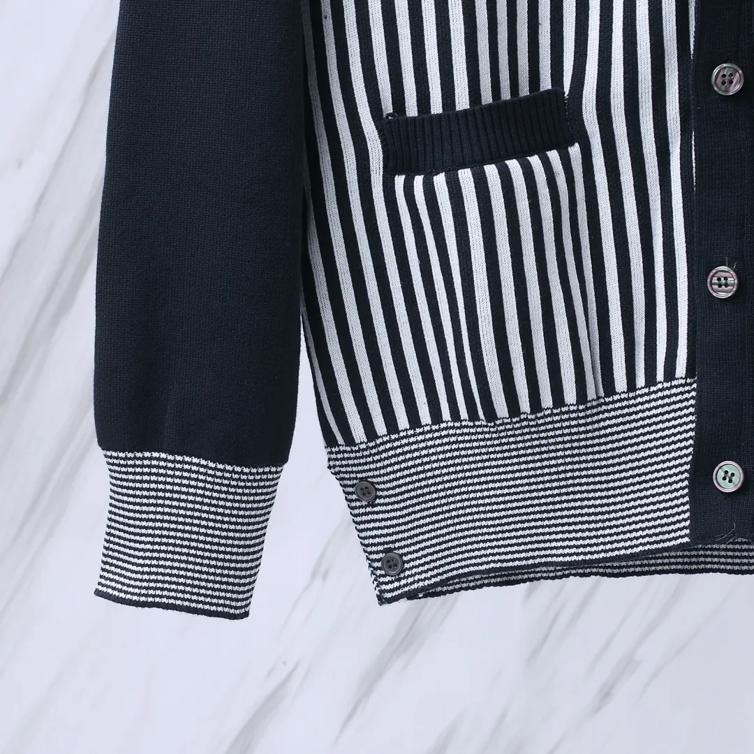 Striped Wool-Blend V-Neck Cardigan D25513080 — view 7