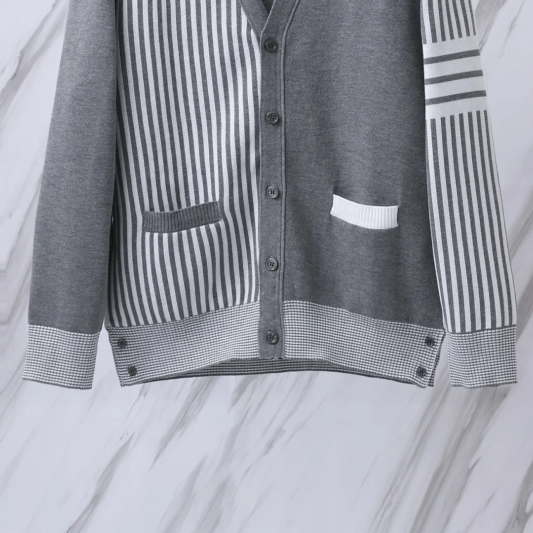 Striped Wool-Blend V-Neck Cardigan D25513081 — view 6