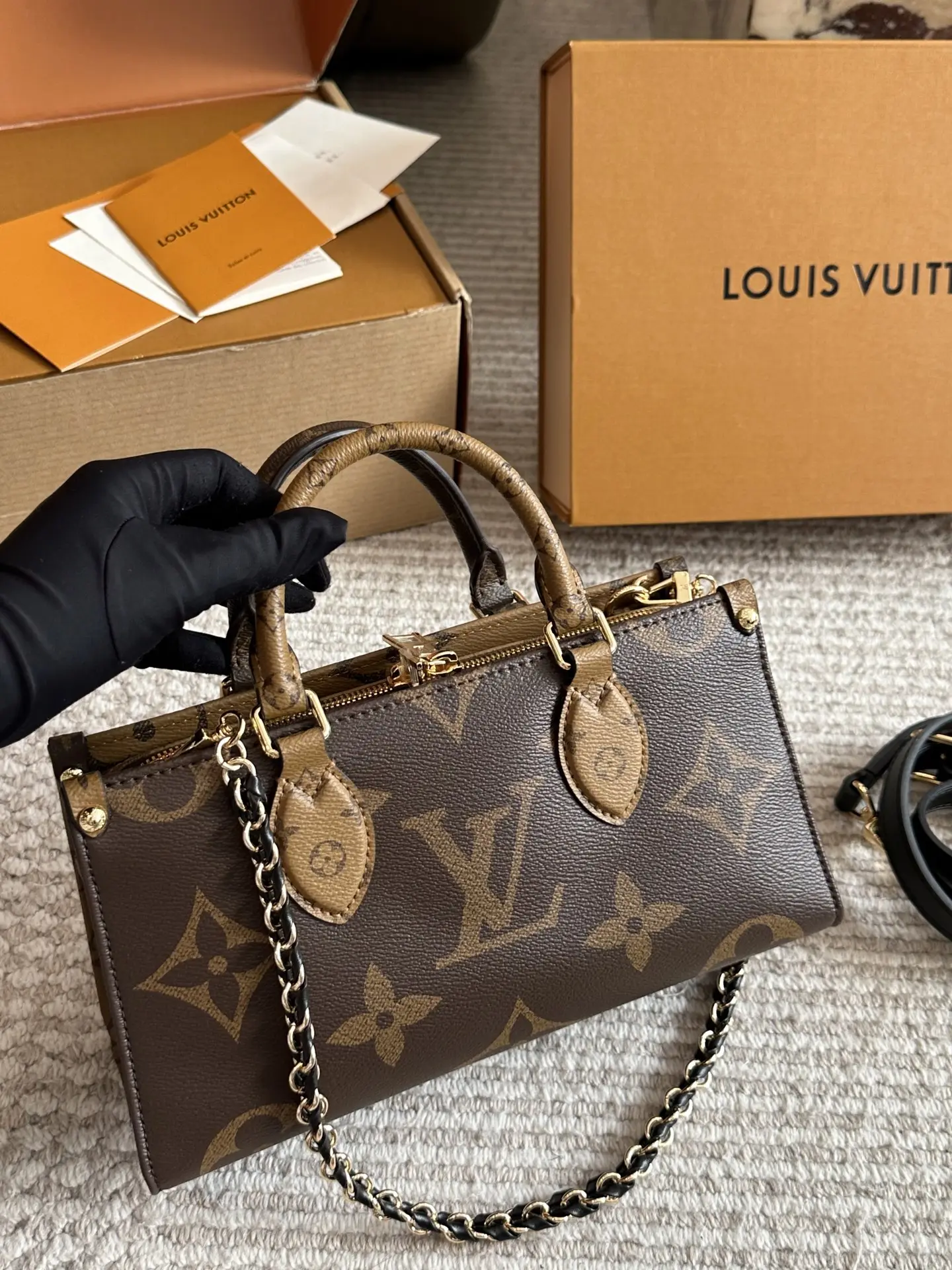 Monogram OnTheGo East West Tote Bag D35518213