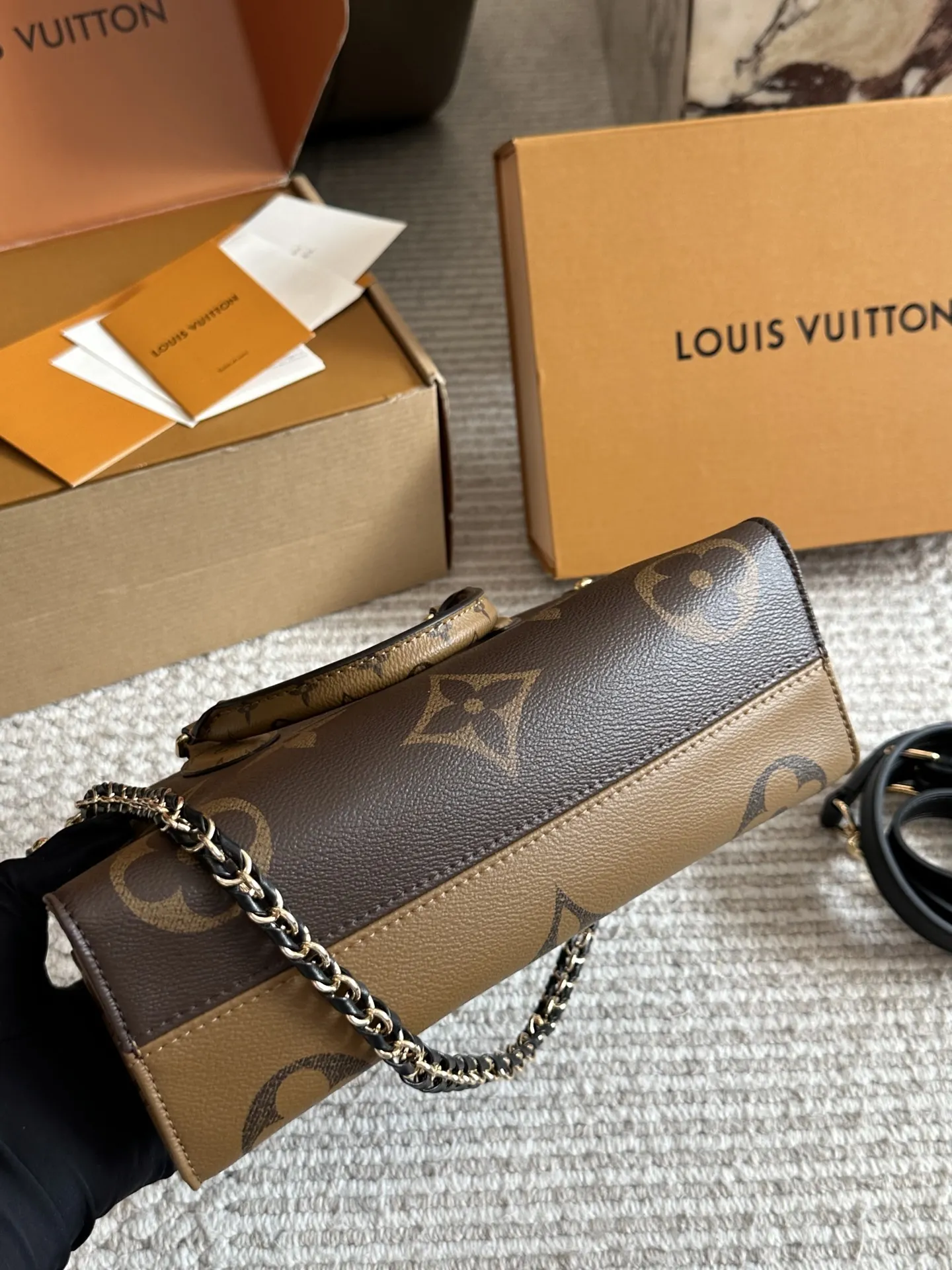 Monogram OnTheGo East West Tote Bag D35518213 — view 5