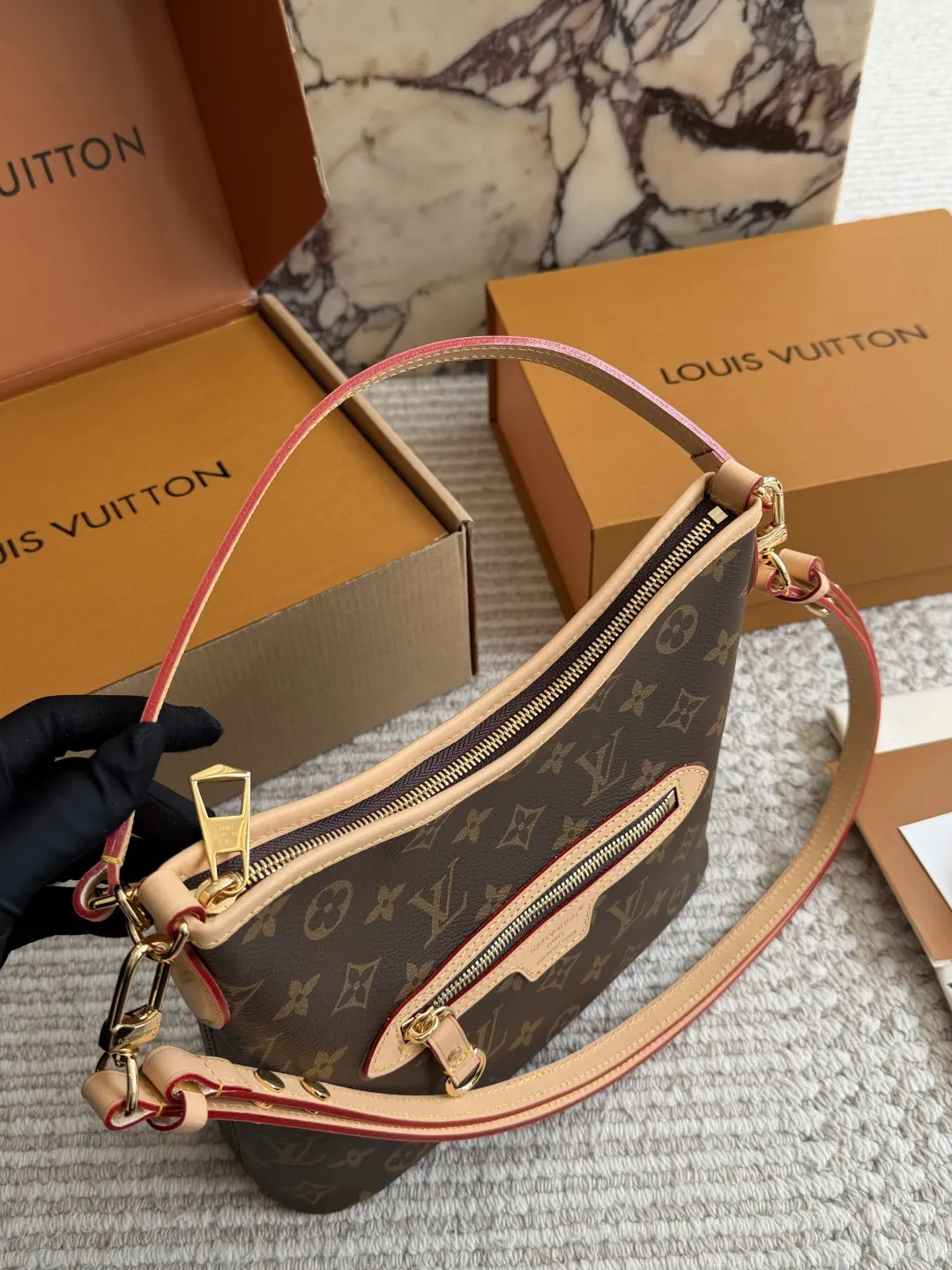 Monogram Canvas Lineup Tote Bag D35517878 — view 2