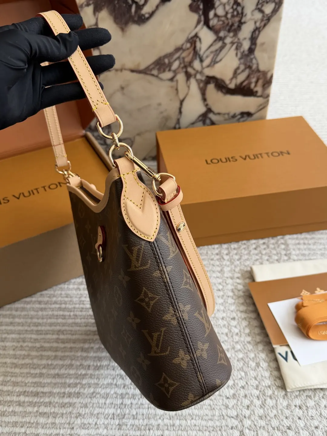Monogram Canvas Lineup Tote Bag D35517878 — view 3