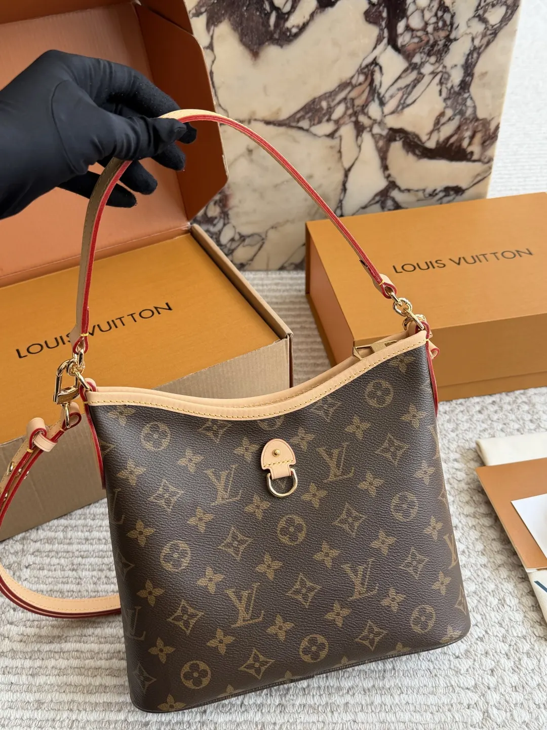 Monogram Canvas Lineup Tote Bag D35517878 — view 4