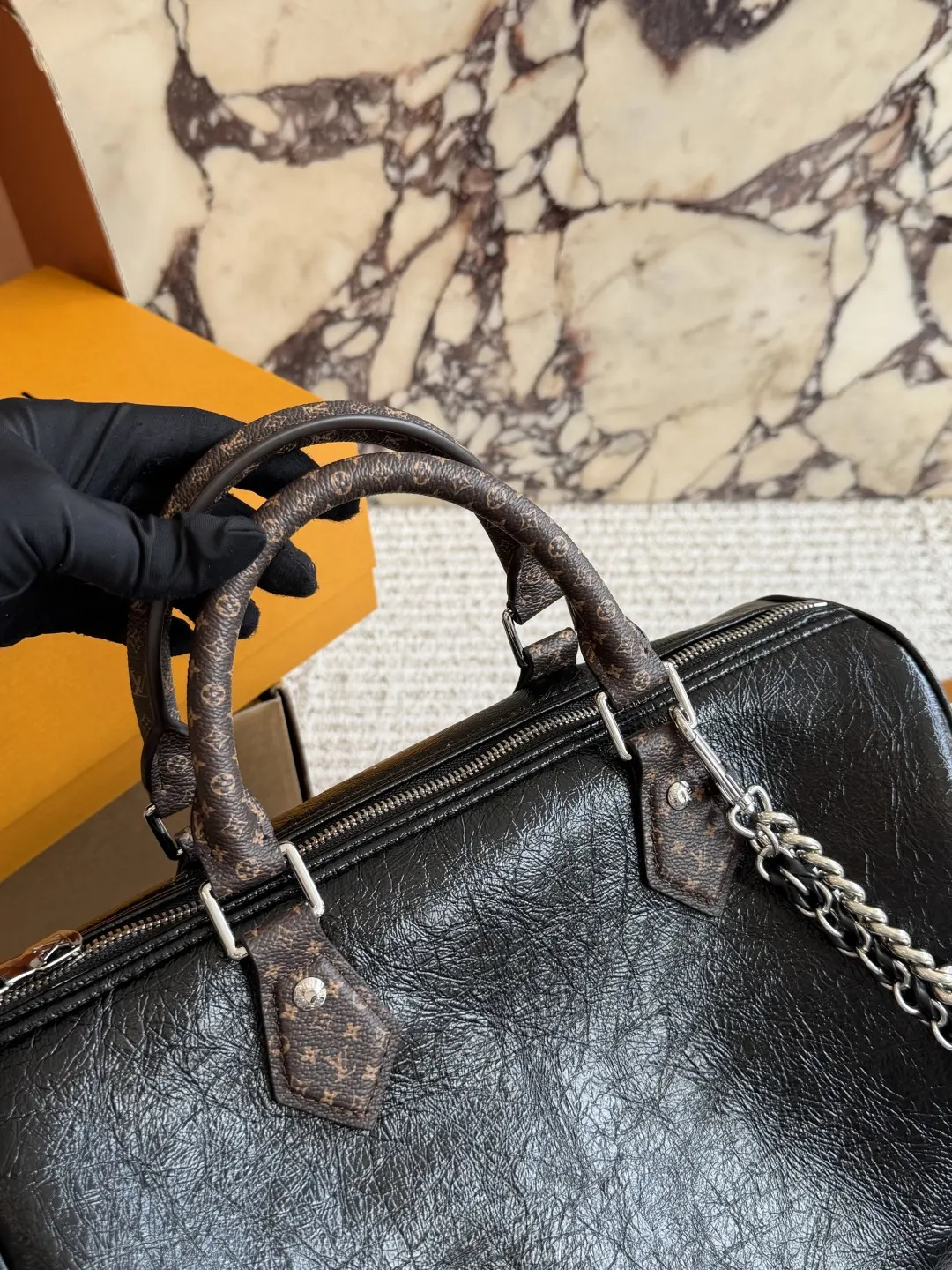 Speedy 30 Top-Handle Bag with Chain Strap D37017875 — view 6