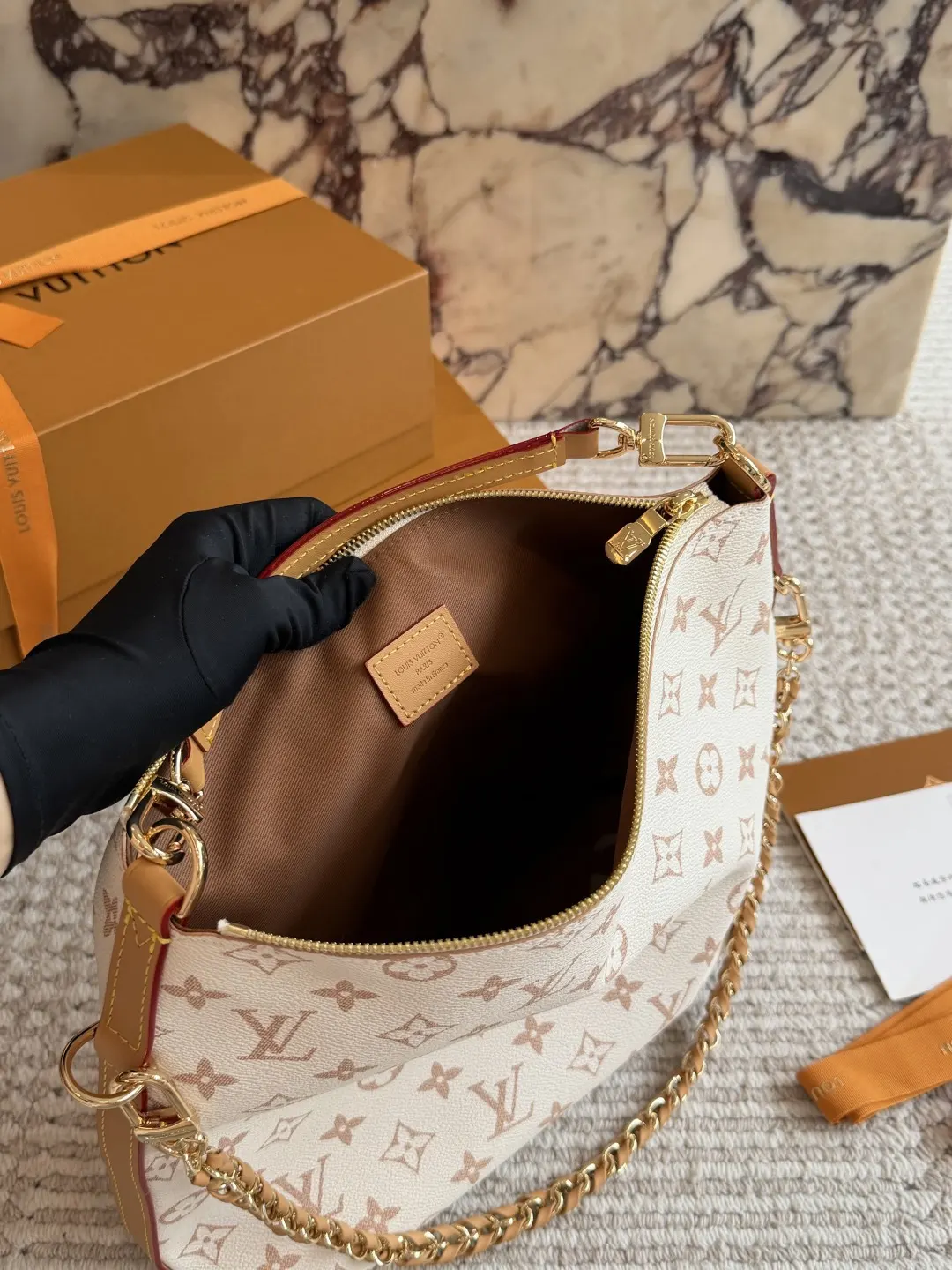 Monogram Multipass Hobo Bag D35518154 — view 9