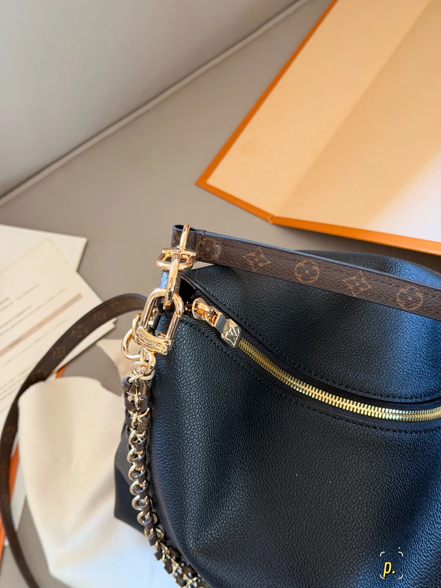 Multipass Grained Leather Shoulder Bag D35517876 — view 5