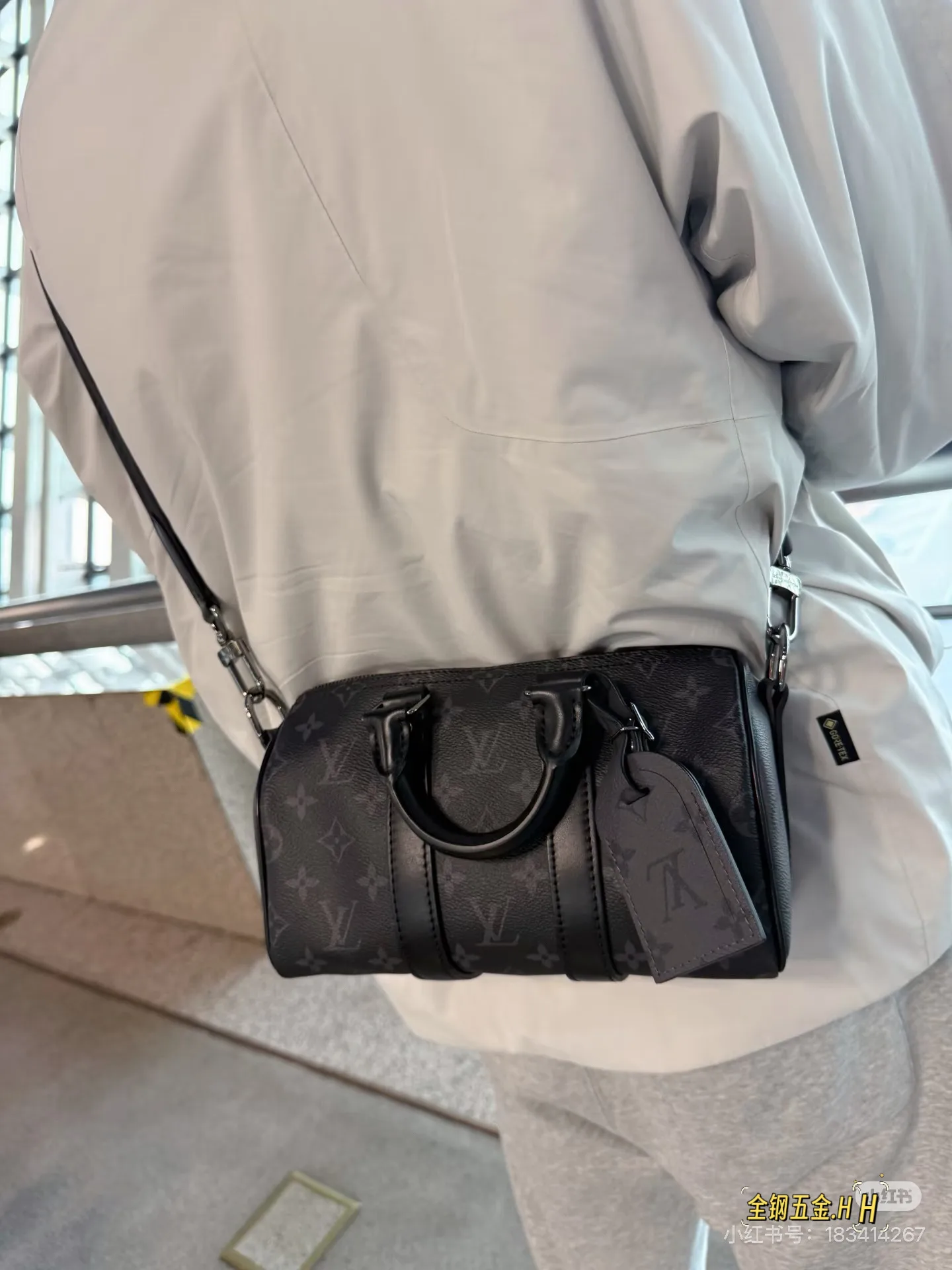Keepall 25 Monogram Crossbody Bag D32018163 — view 3