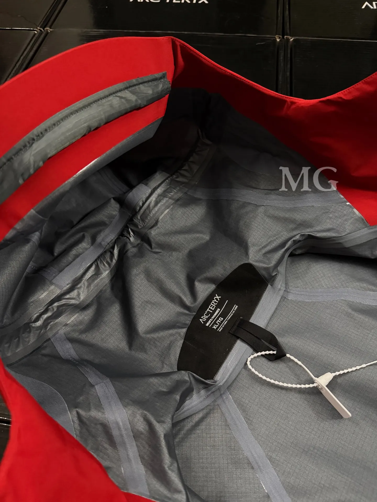 Rush Jacket Year of the Horse Limited Edition D39020840 — view 8