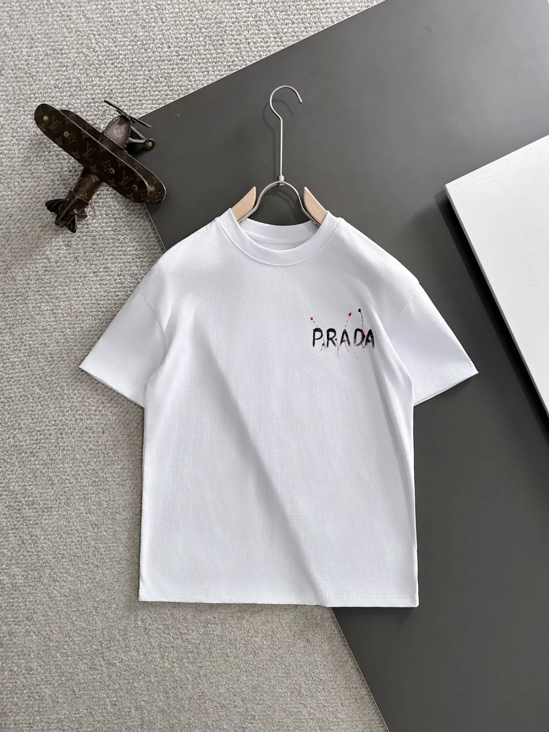 Logo Graphic Cotton T-Shirt D18013557