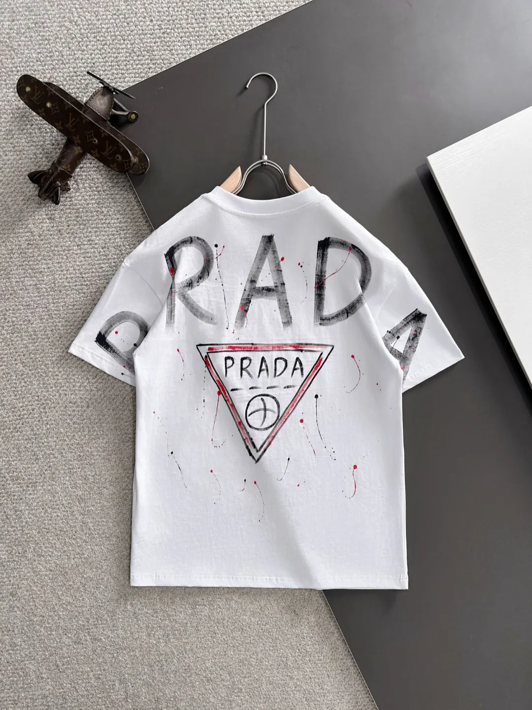 Logo Graphic Cotton T-Shirt D18013557 — view 9