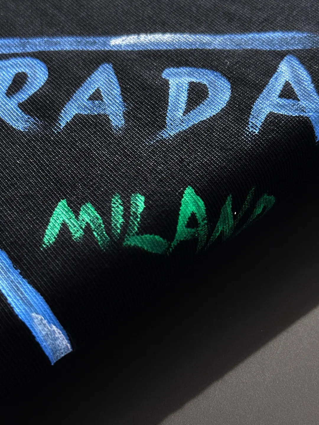 Prada Graphic Print Cotton T-Shirt D18013564 — view 4