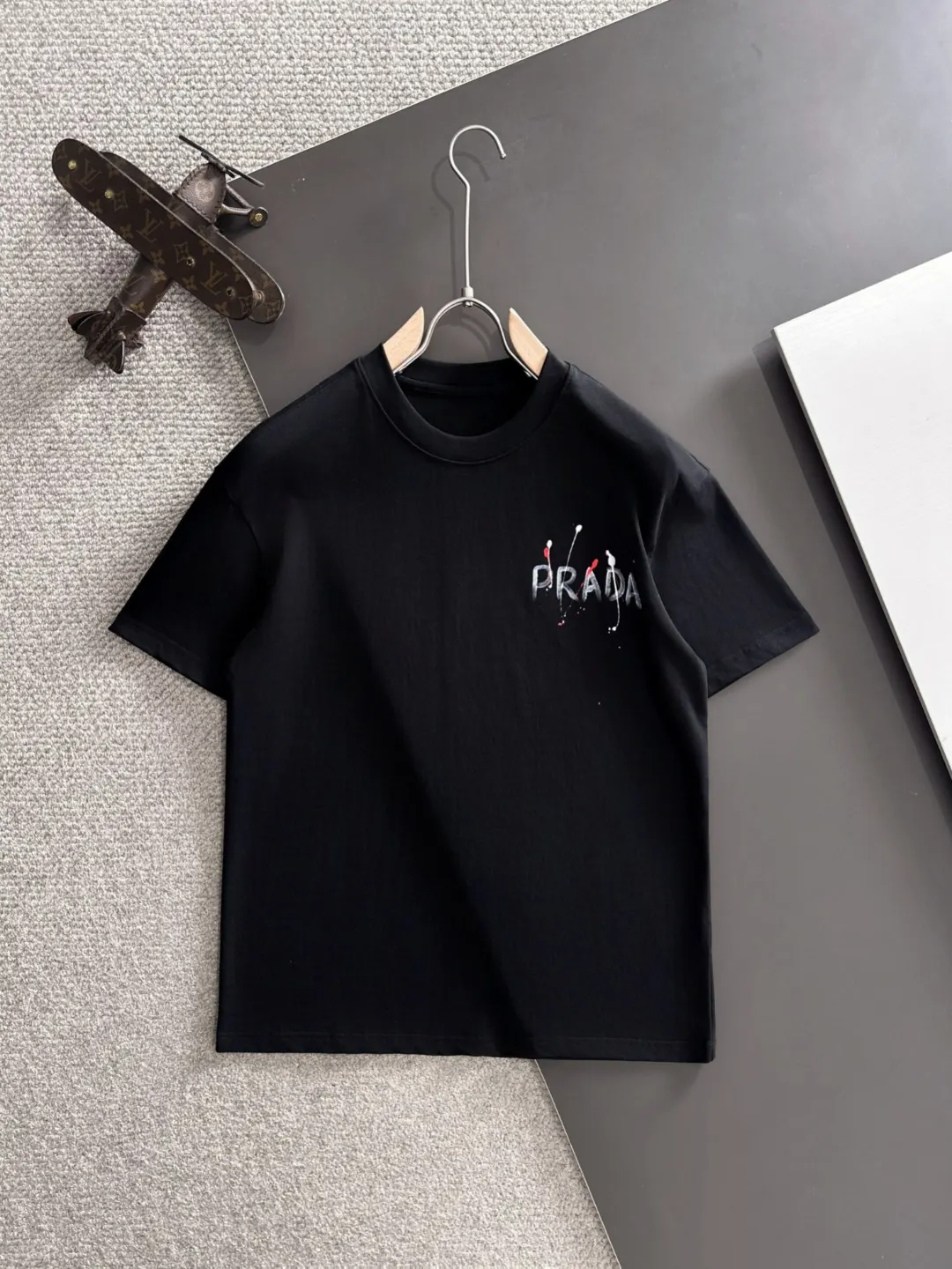 Logo Graphic Cotton T-Shirt D18013556